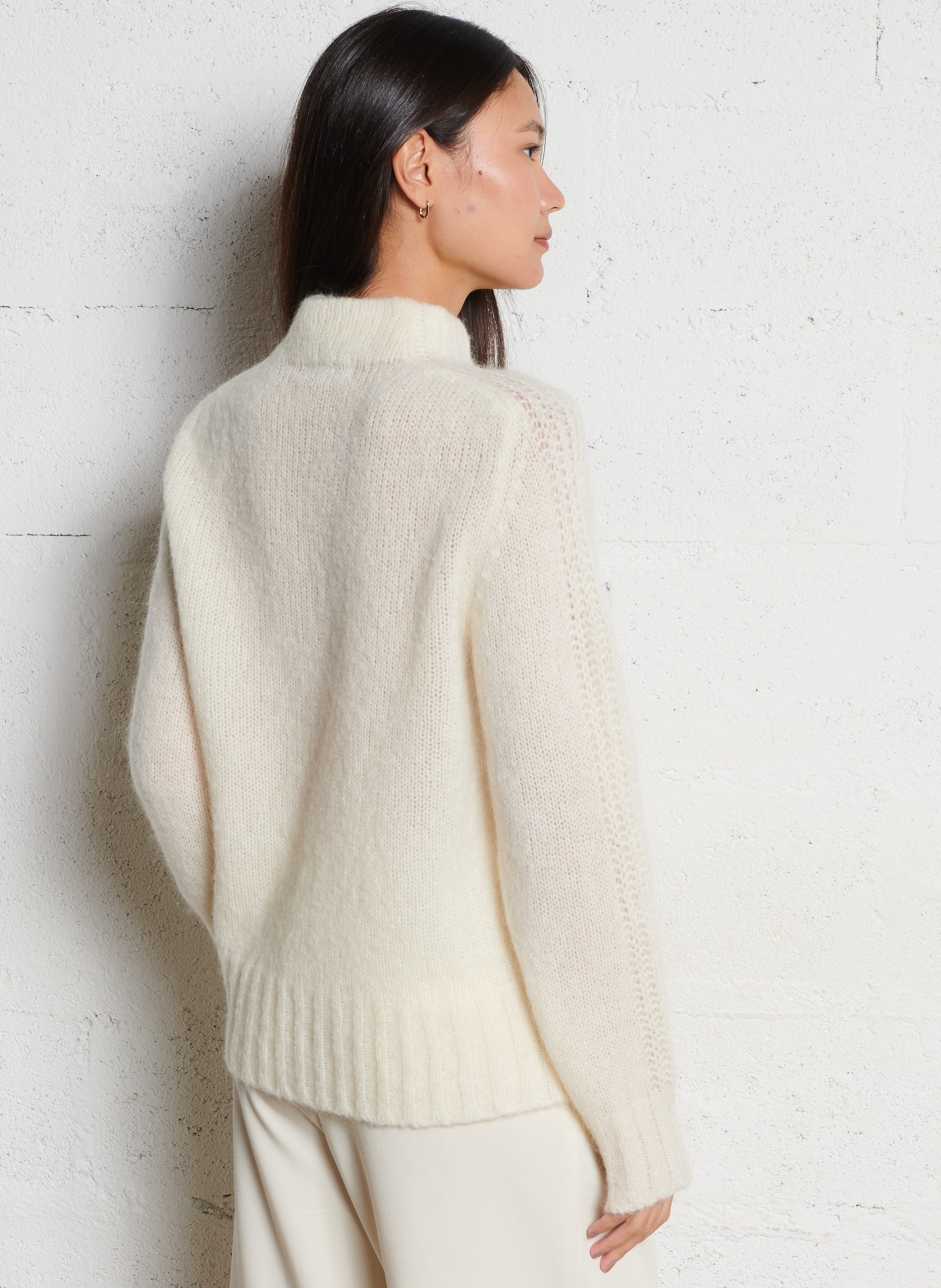 Pull droit col montant en laine mélangée MAISON ANJE Blanc