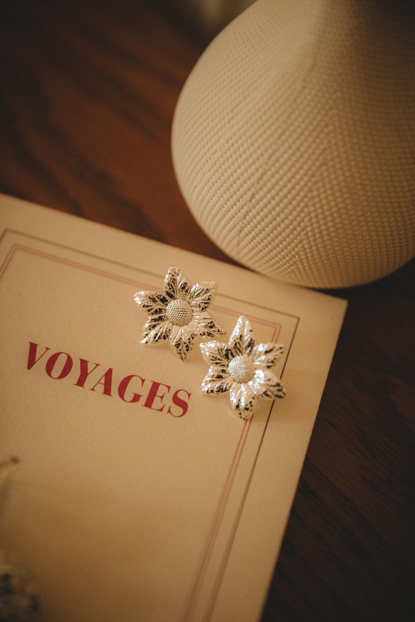 THÉIA - silver-plated flower stud earrings MONSIEUR SIMONE Silver