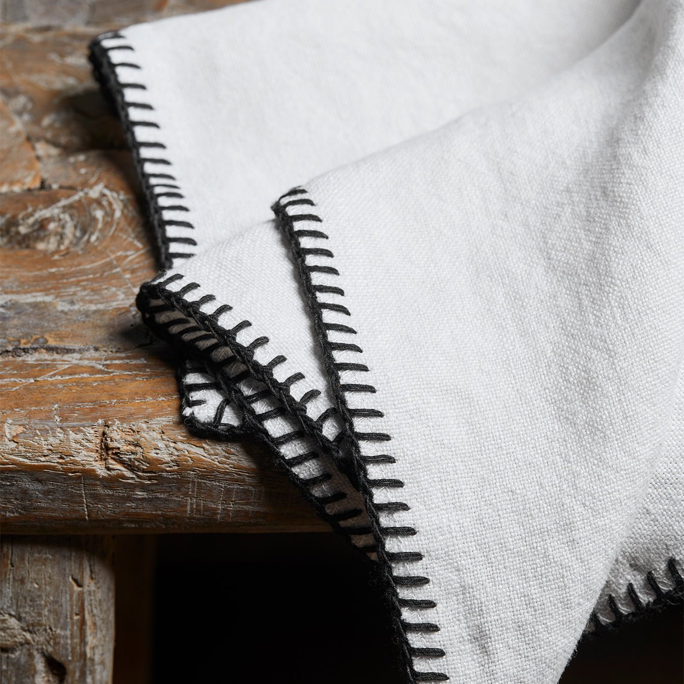 NINO - Linen napkin, 45 x 45 cm MADURA White