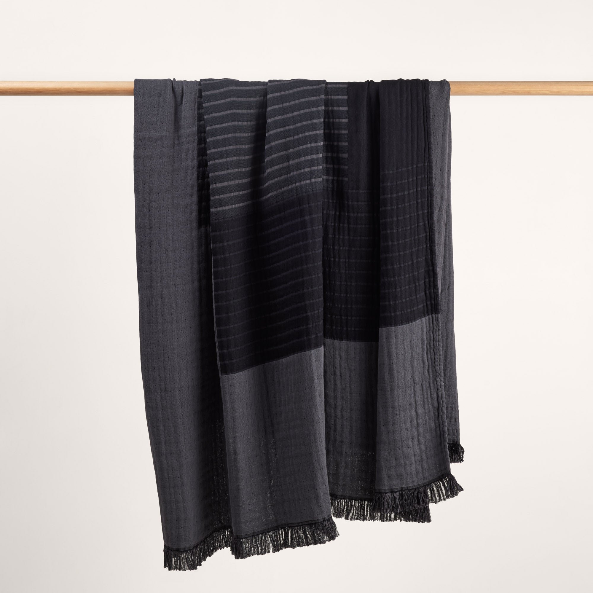 CHARLY - Cotton throw MADURA Black