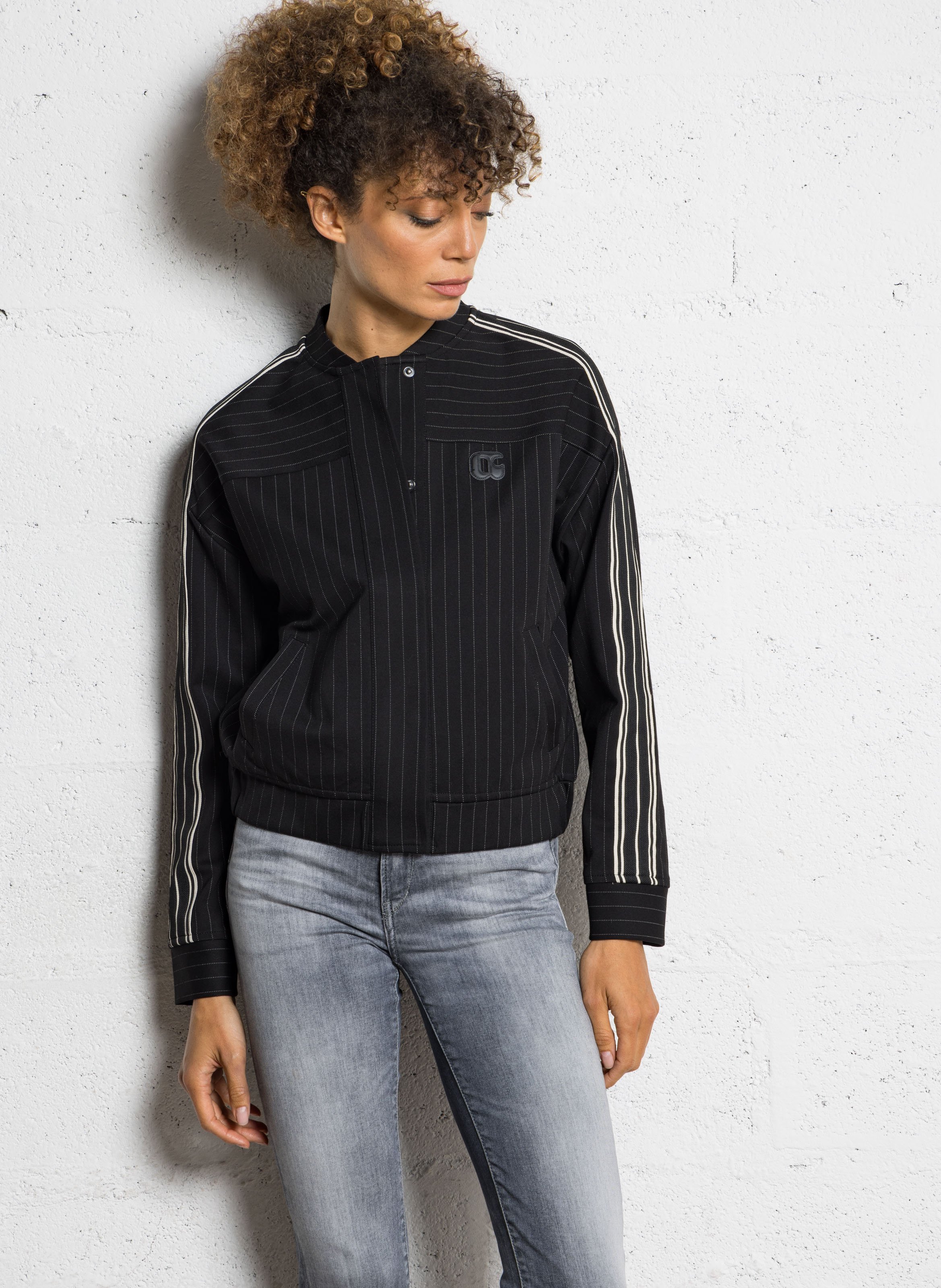 Jean slim en coton mélangé  LE TEMPS DES CERISES Gris