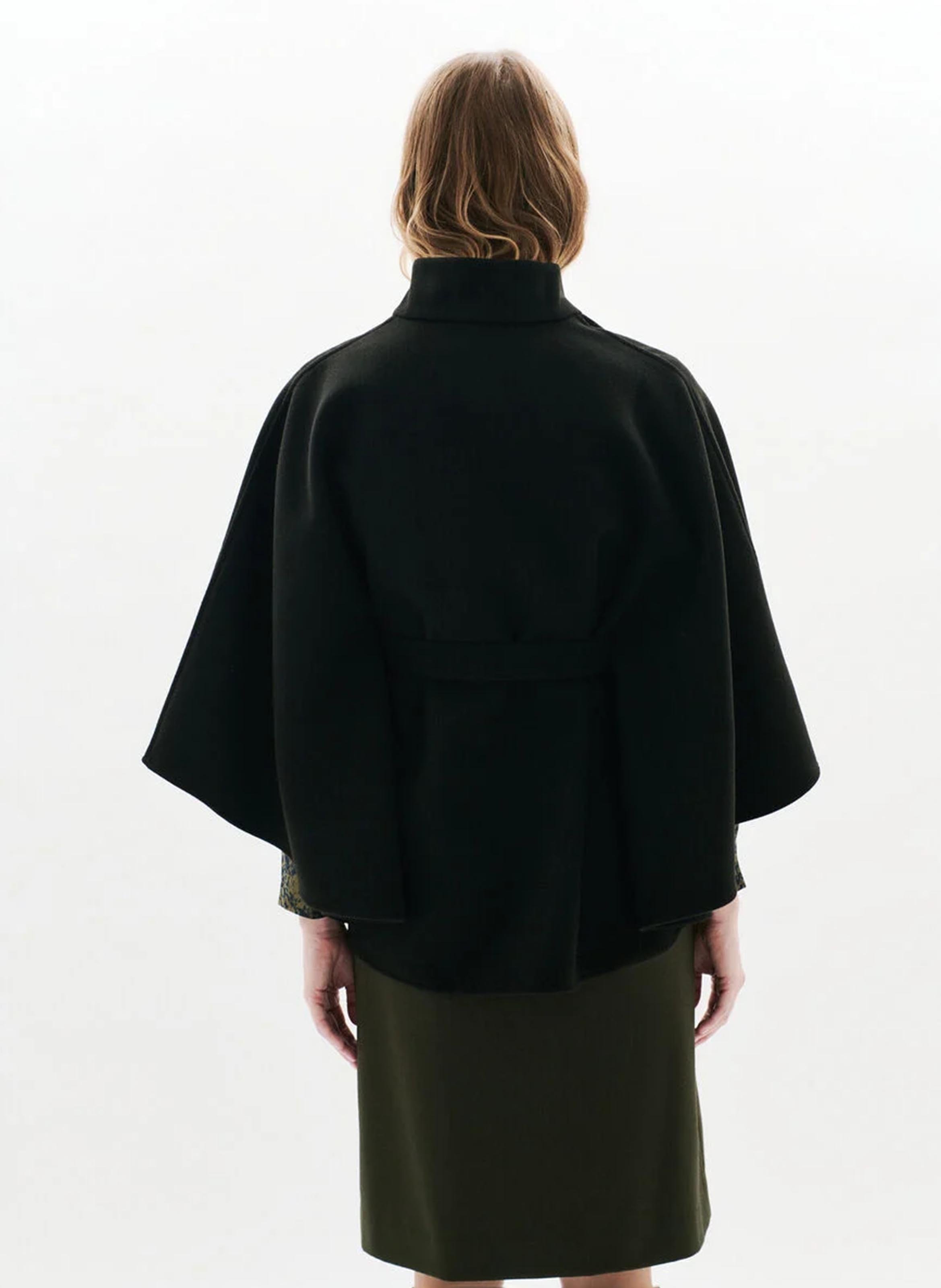 Ruime coltrui poncho CAROLL Zwart