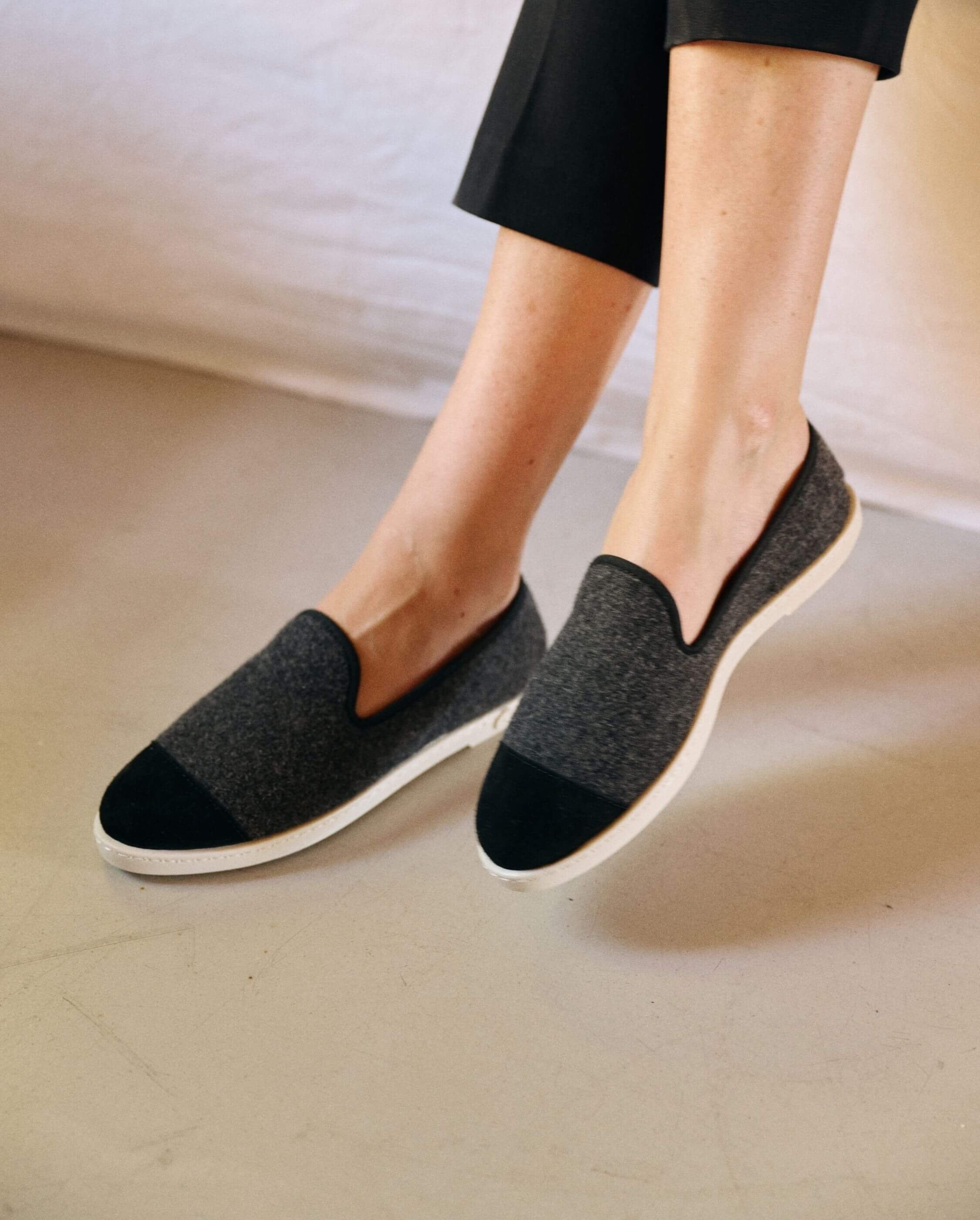 Women's wool slipper, dark gray black ANGARDE Grey