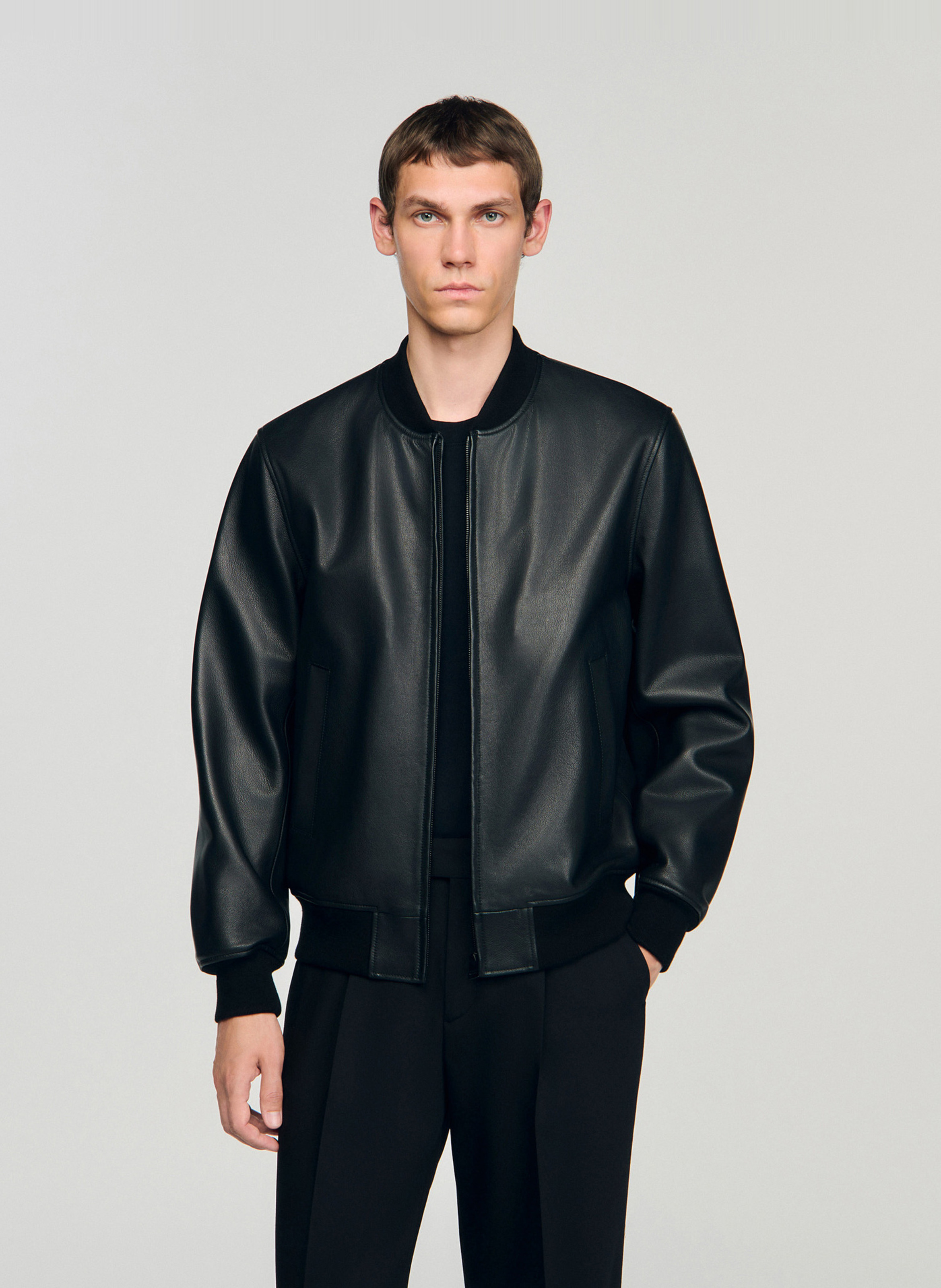 Gerader Lederblouson mit Reißverschluss SANDRO Schwarz