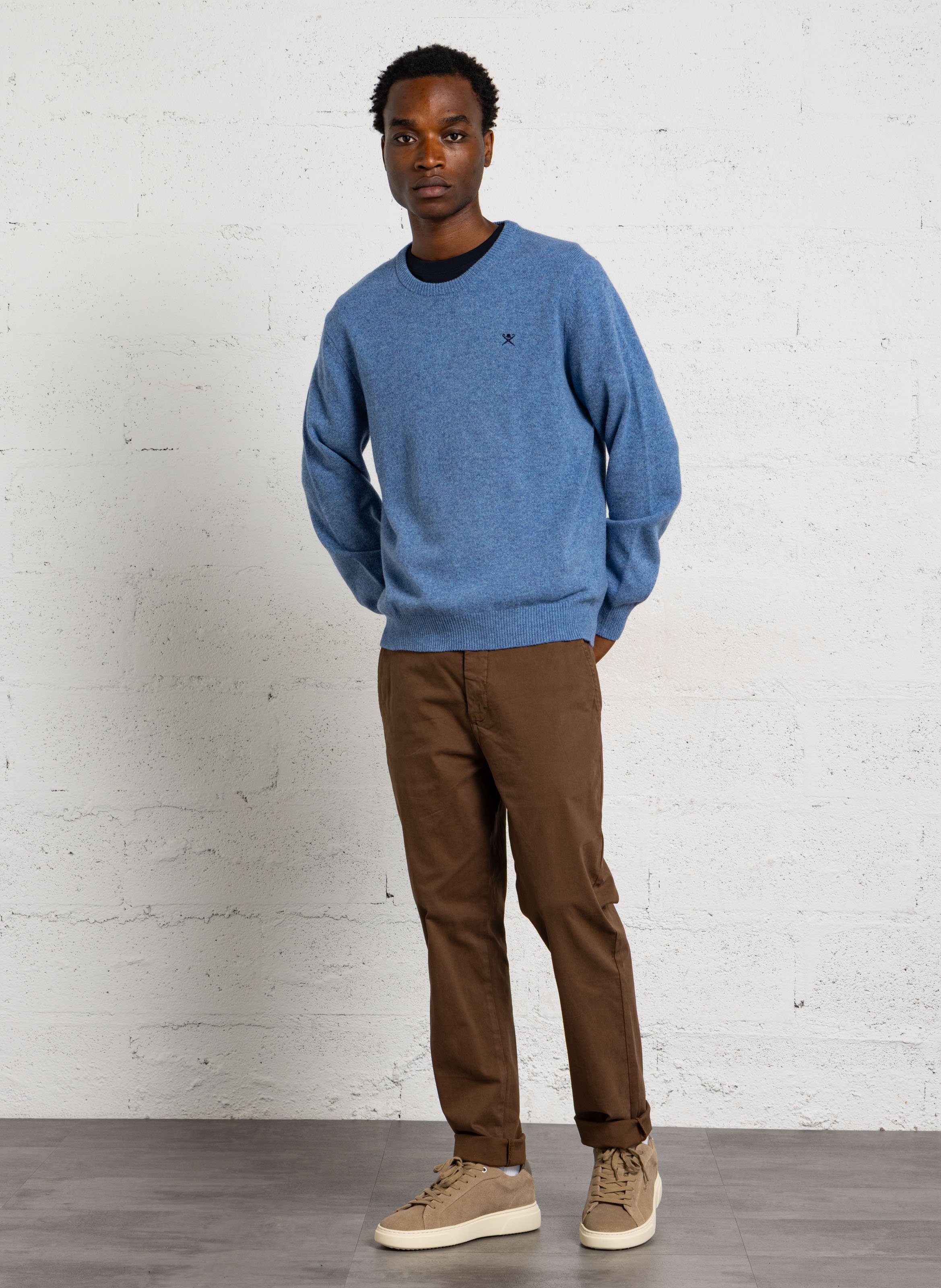 Pull droit col rond brodé en laine HACKETT Bleu