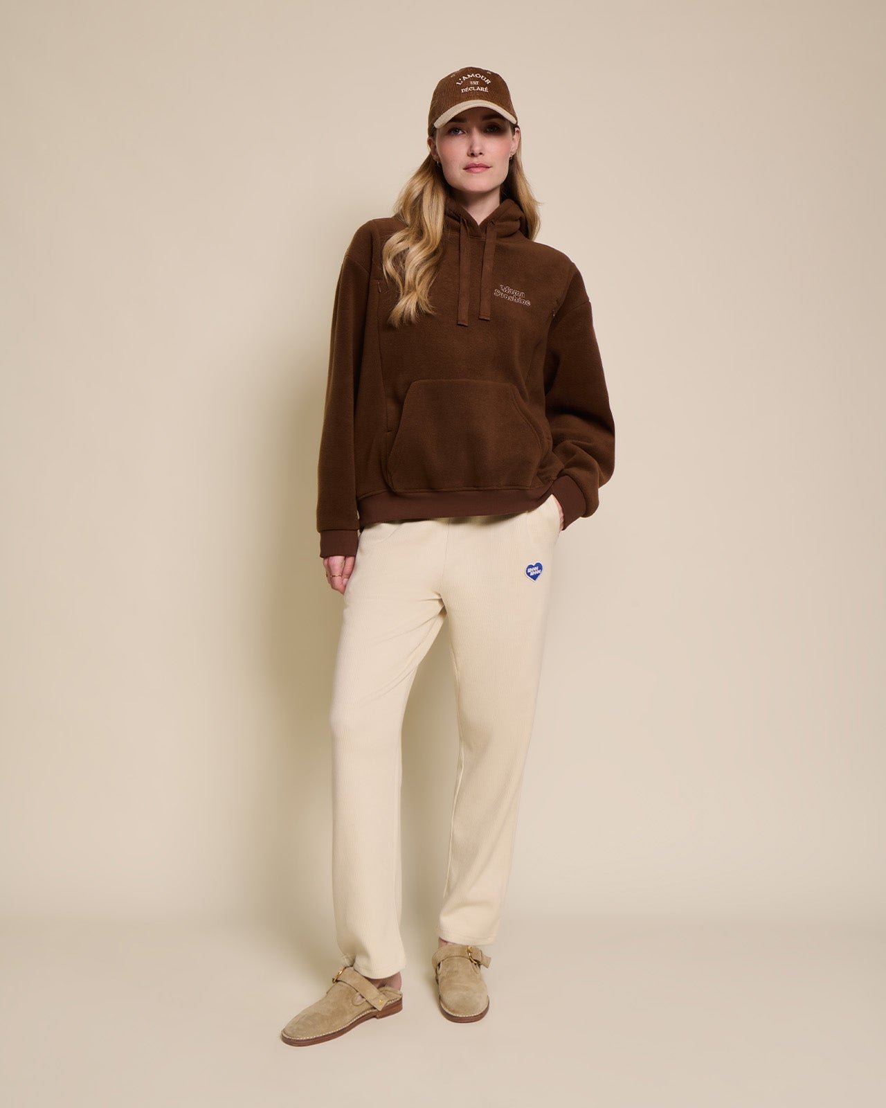 Le hoodie d'allaitement mama sunshine en polaire recyclée EMOI EMOI Marron