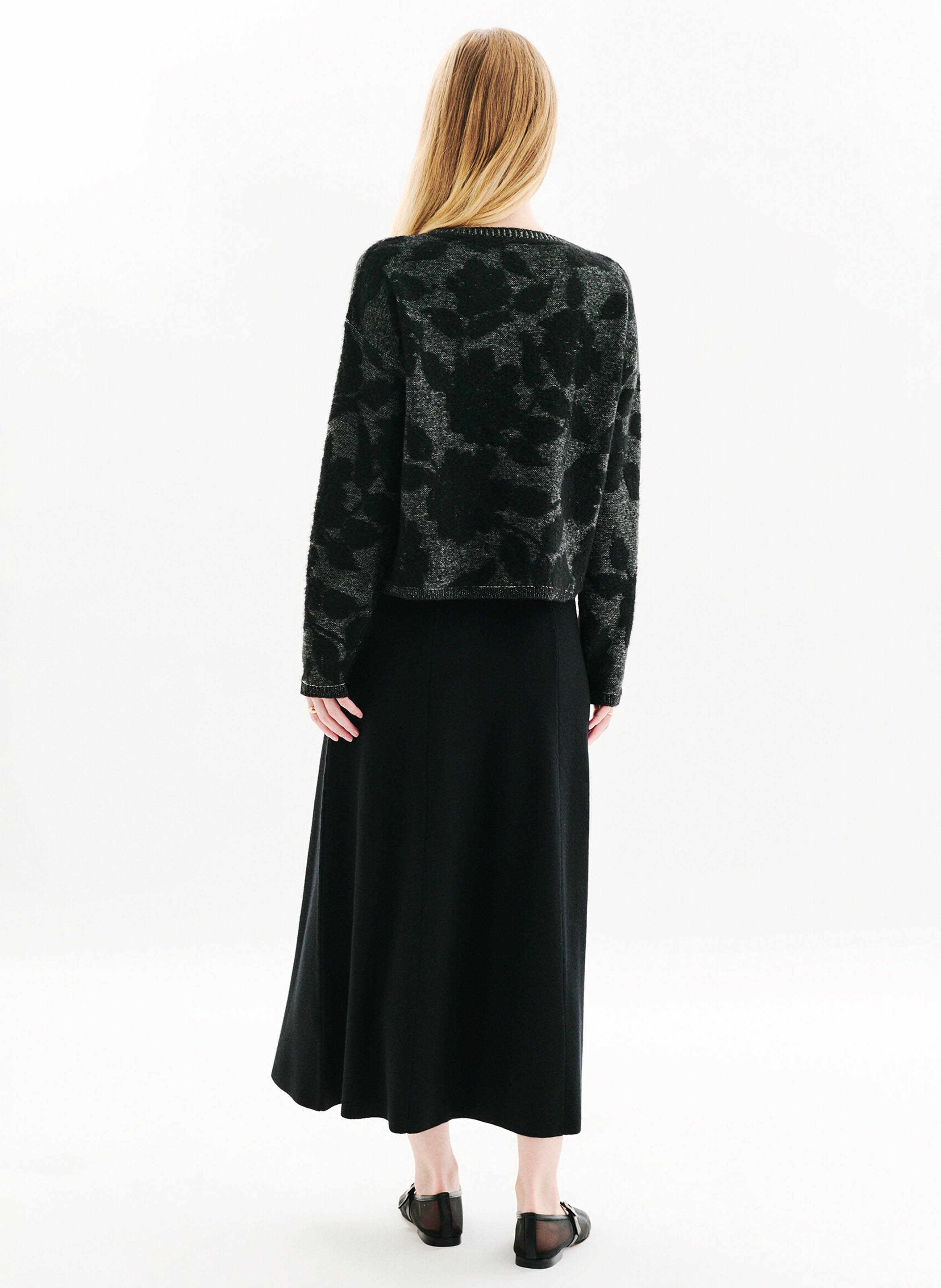 Pull droit col rond en maille CAROLL Noir