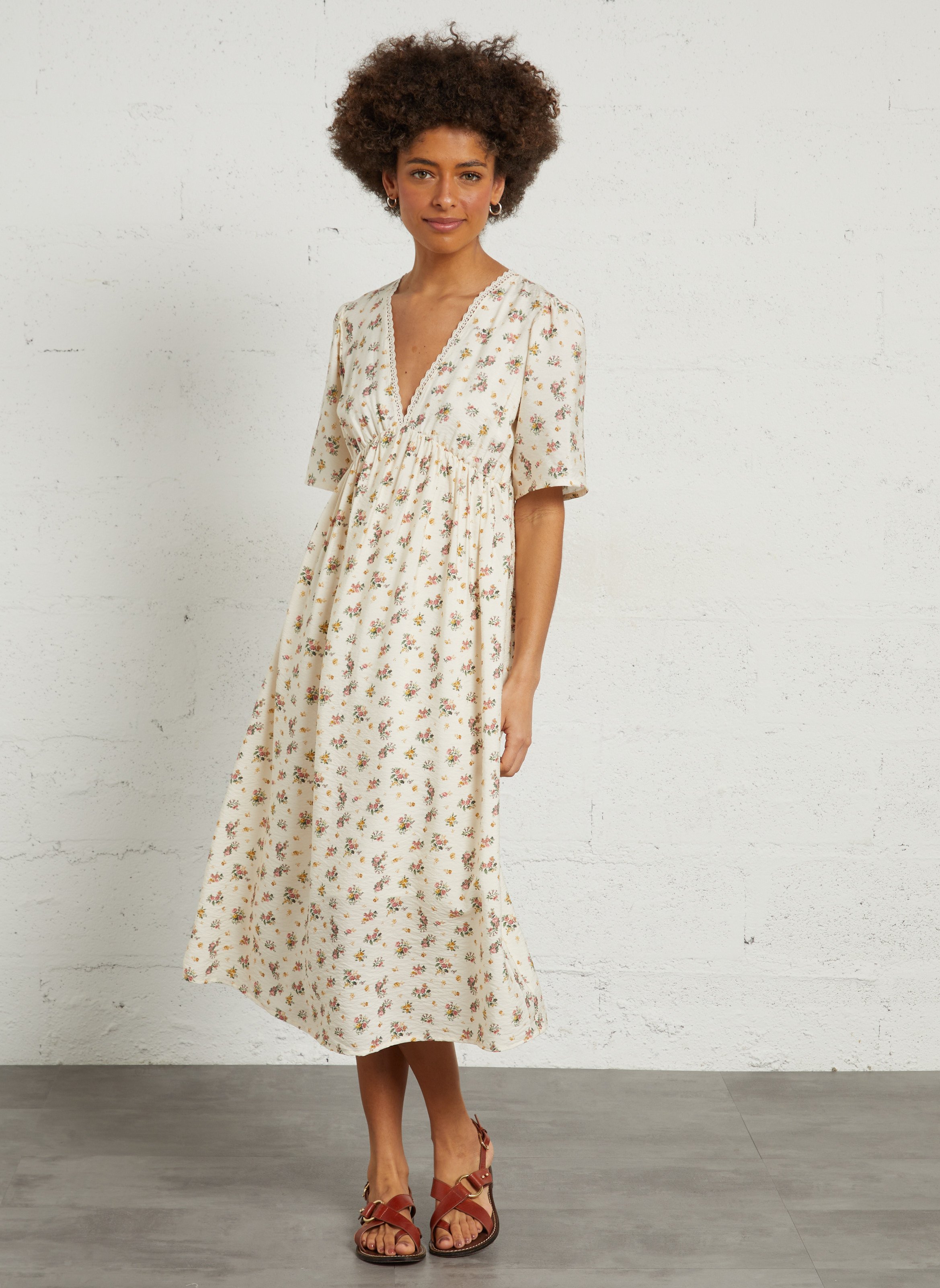 Langes Kleid mit V-Ausschnitt EMILE ET IDA Beige