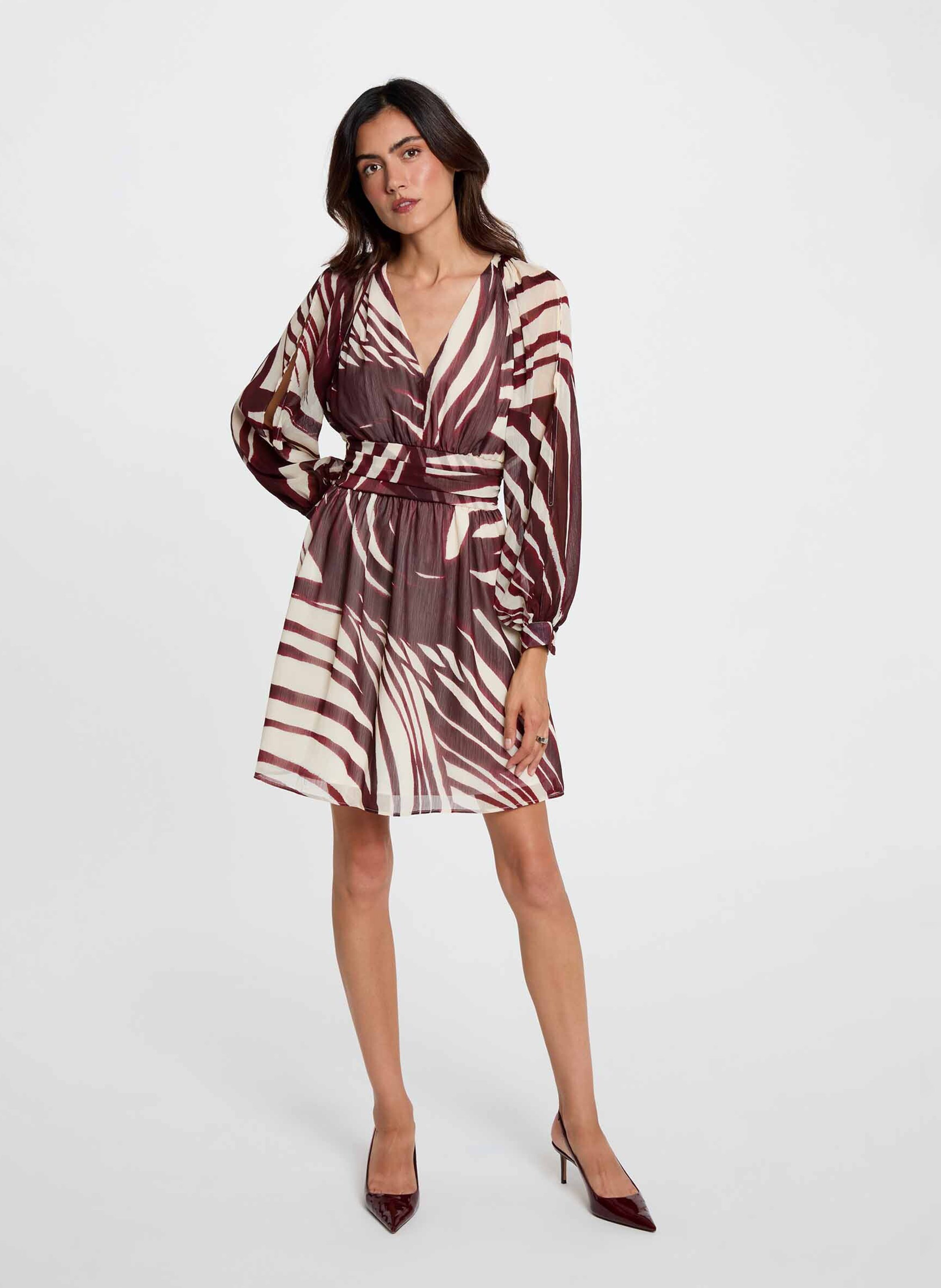 Robe courte cintrée col V MORGAN Multicolore