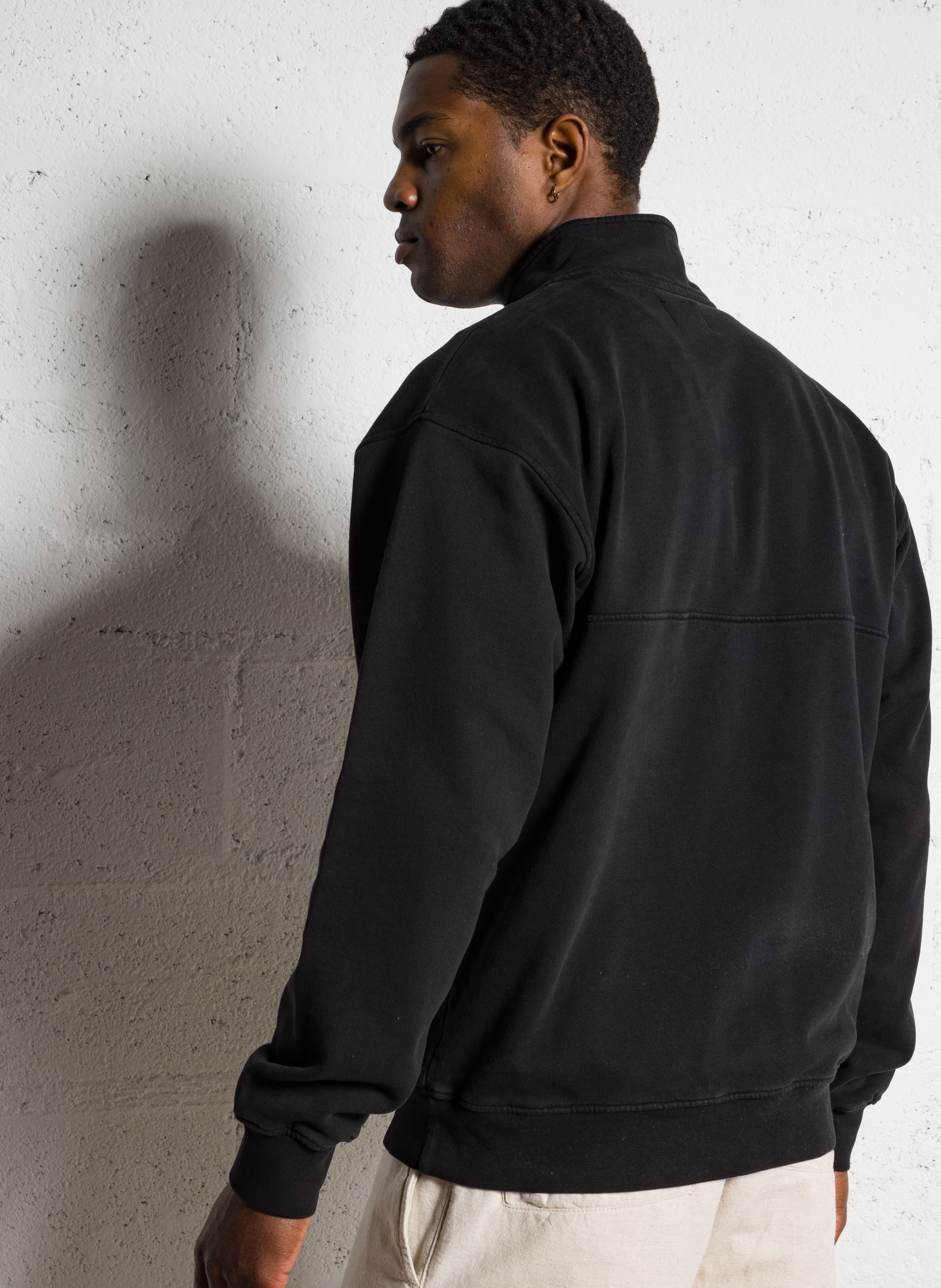 SWEATSHIRT COLORFUL STANDARD Schwarz