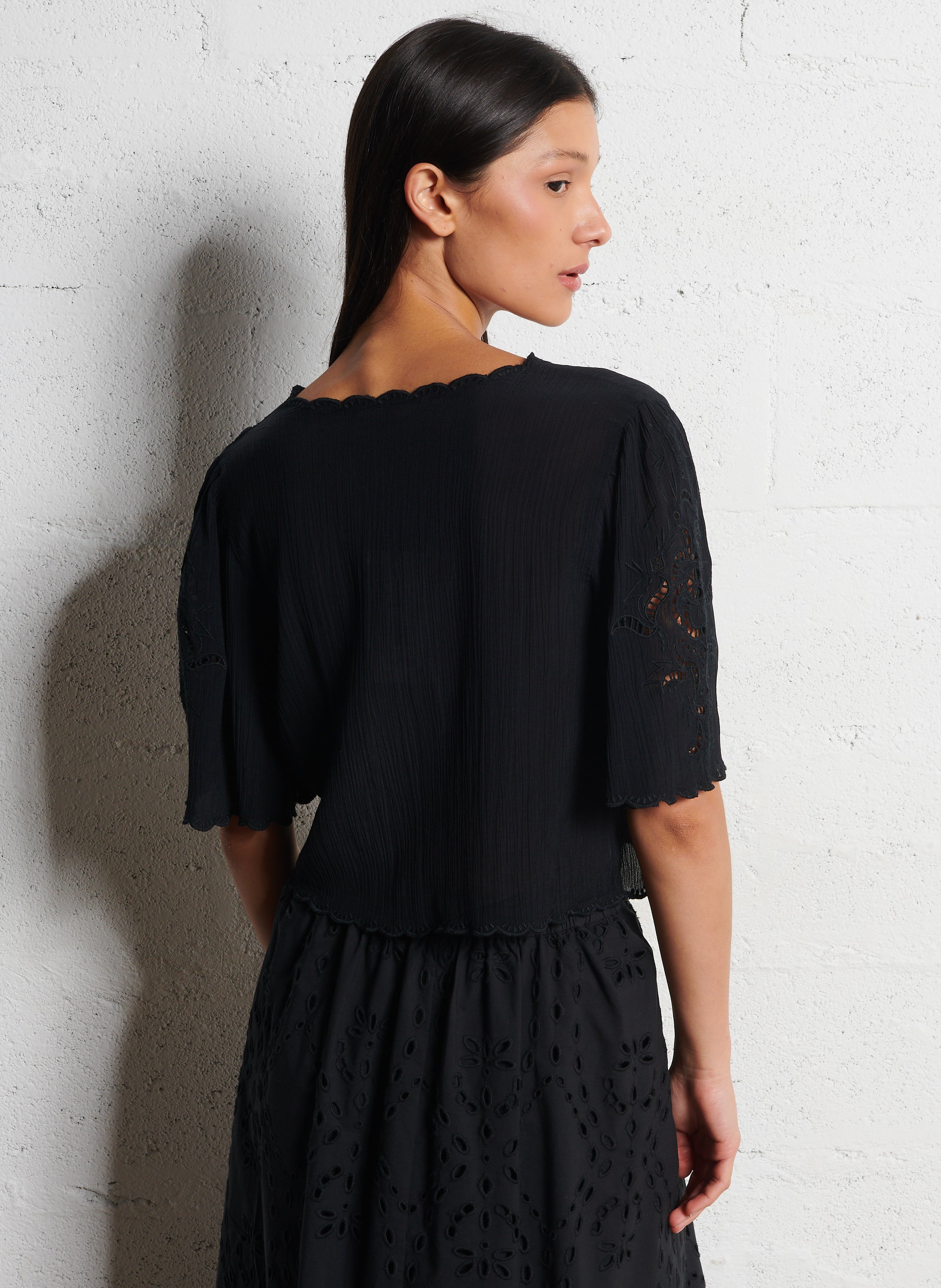 Top col v brodé BA&SH Noir