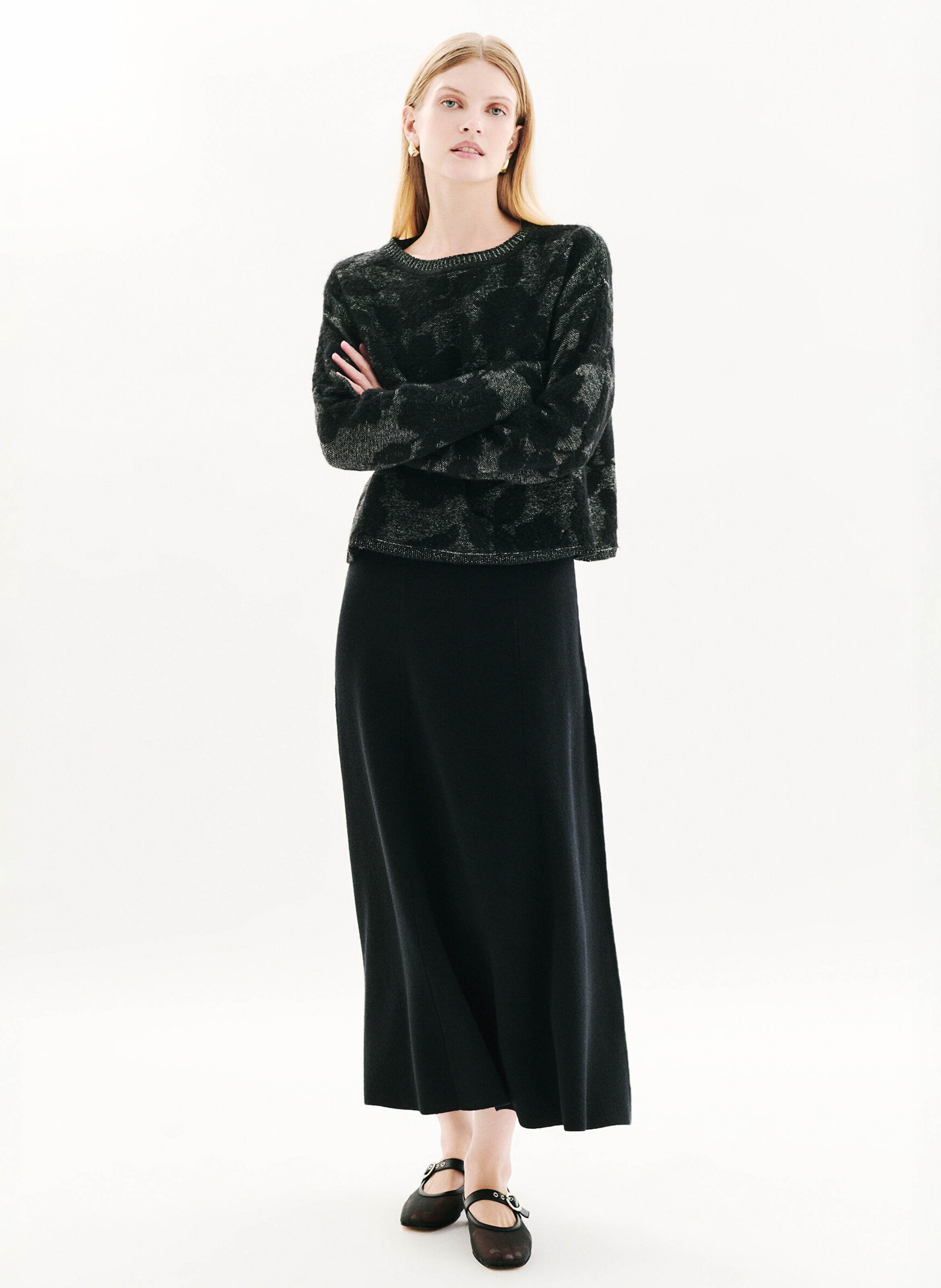 Pull droit col rond en maille CAROLL Noir