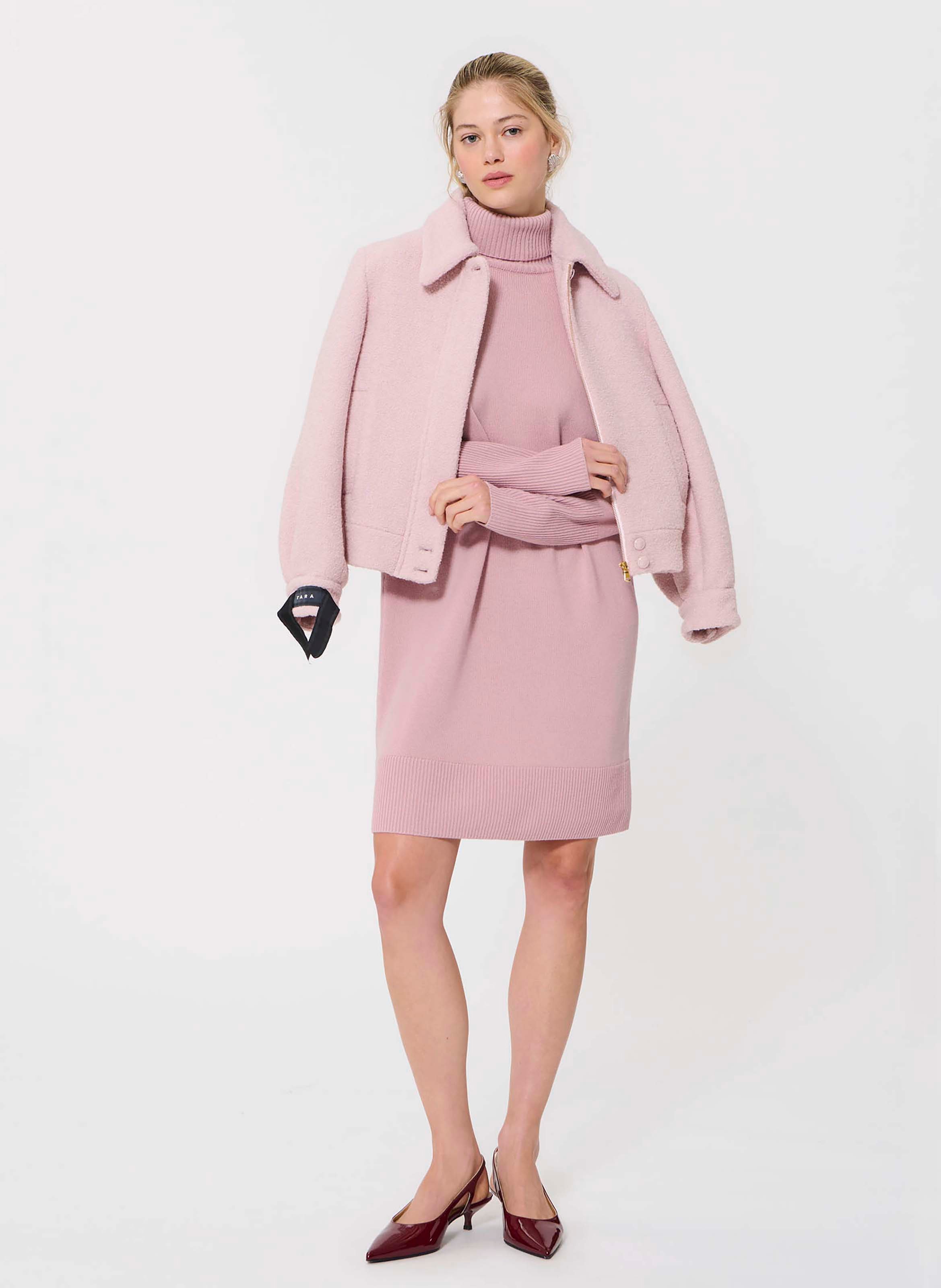 Weite Rollkragenpullover-Kleid aus gemischter Wolle TARA JARMON Beige