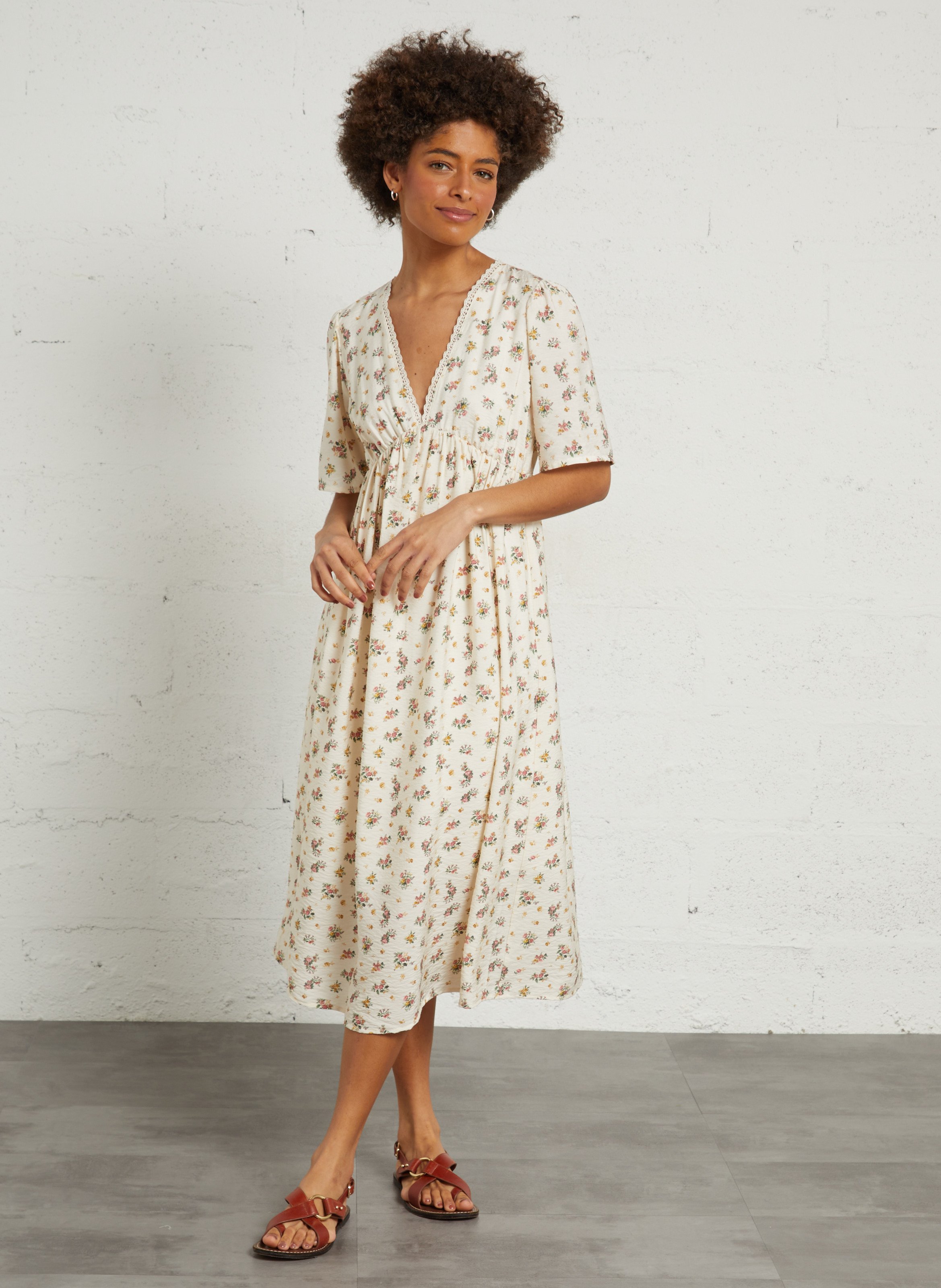 Langes Kleid mit V-Ausschnitt EMILE ET IDA Beige