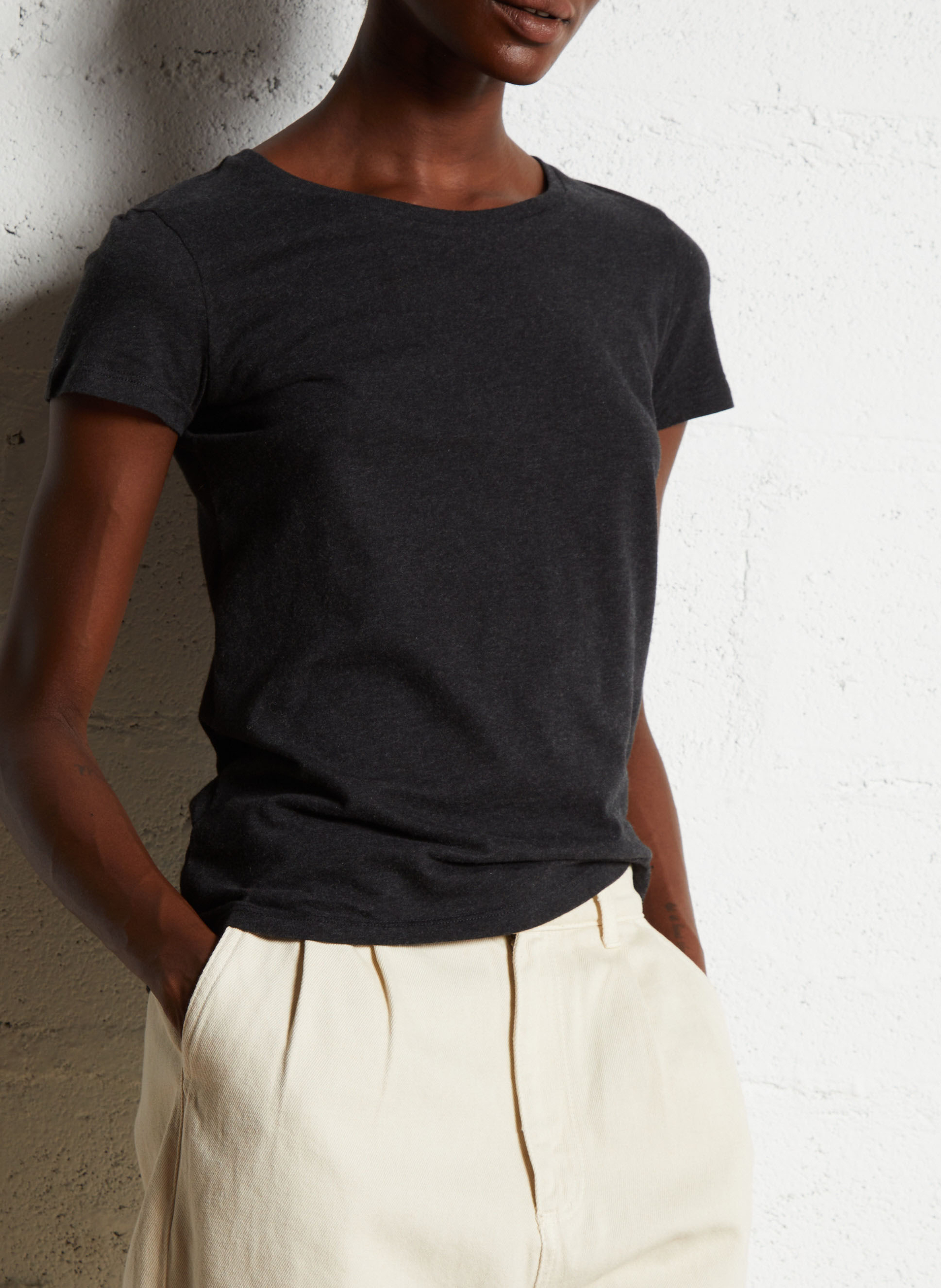 Rundhals-T-Shirt aus Baumwolle MAJESTIC FILATURES Schwarz