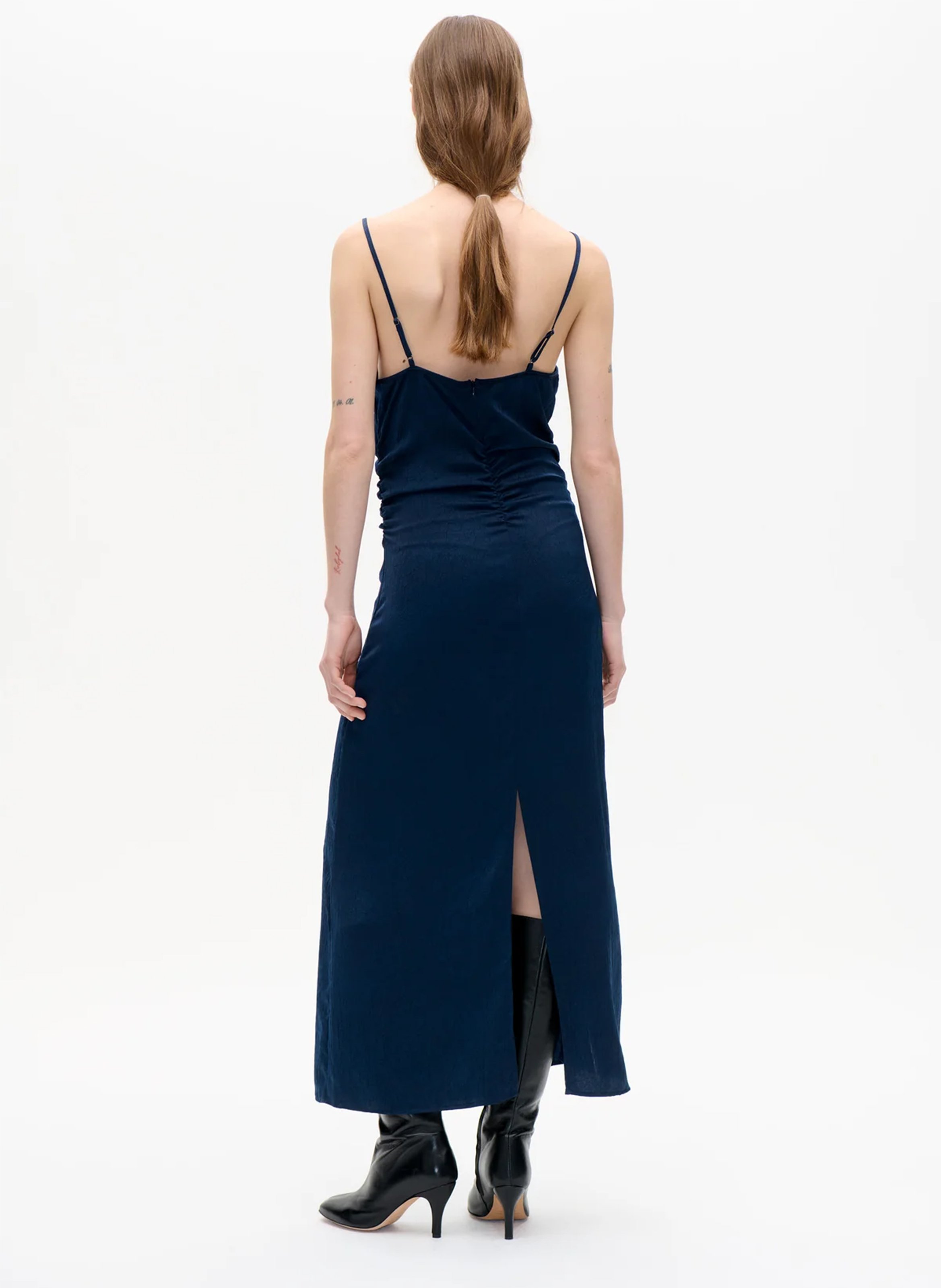 Long satin V-neck dress BAUM UND PFERDGARTEN Blue