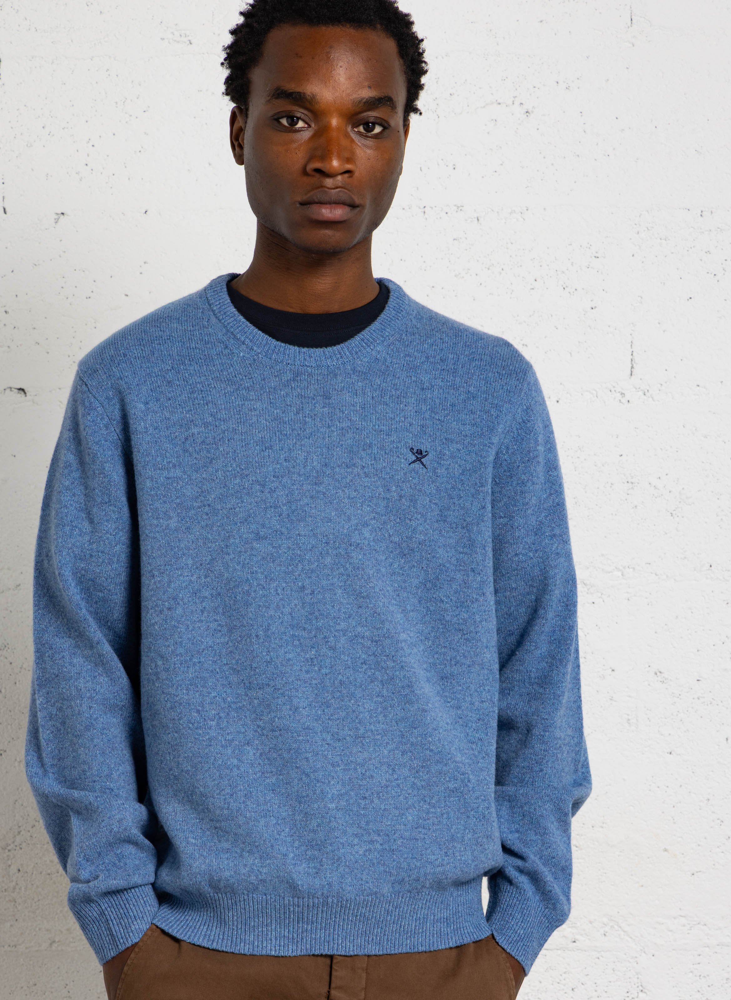 Pull droit col rond brodé en laine HACKETT
