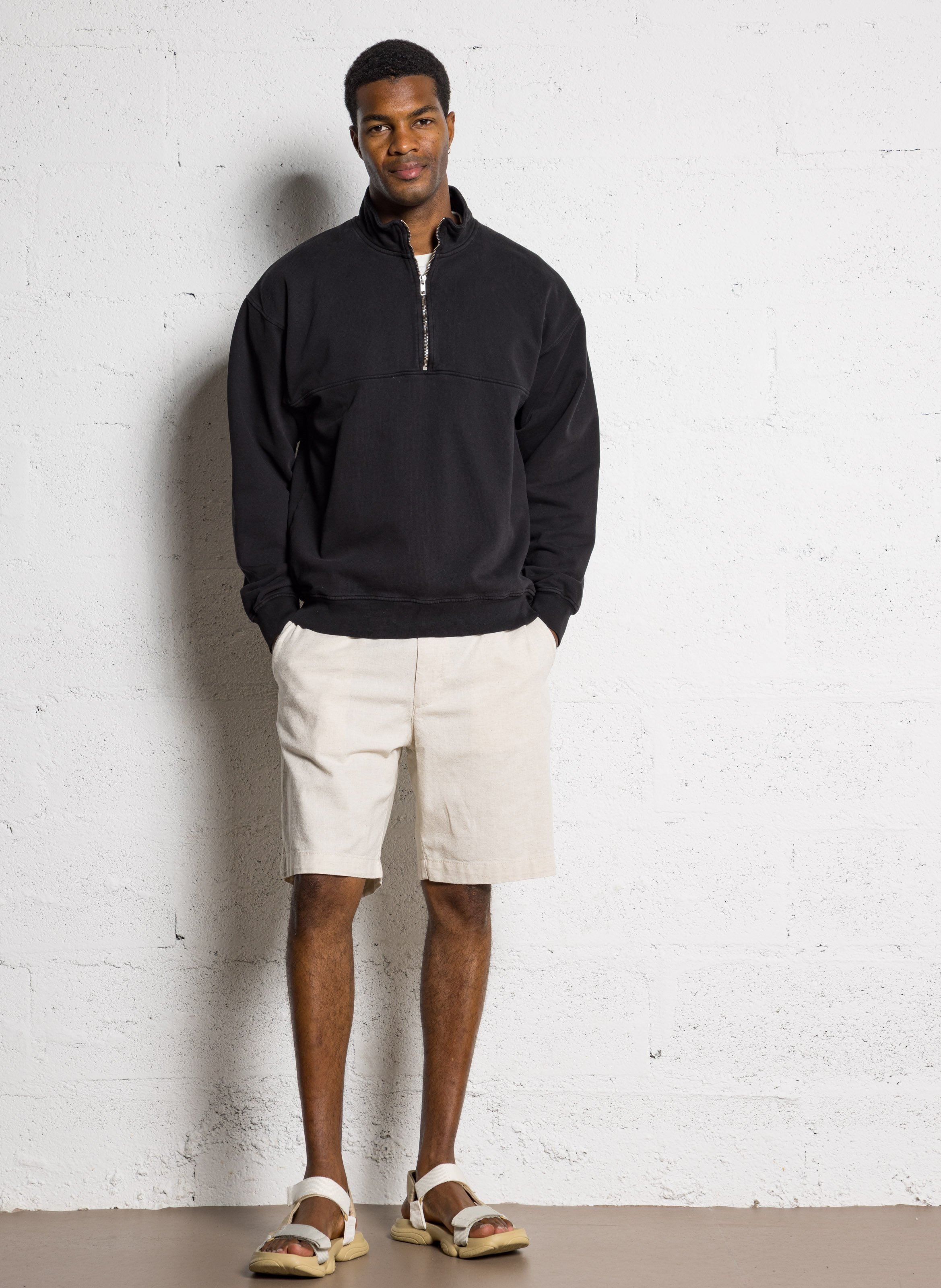 SWEATSHIRT COLORFUL STANDARD Schwarz