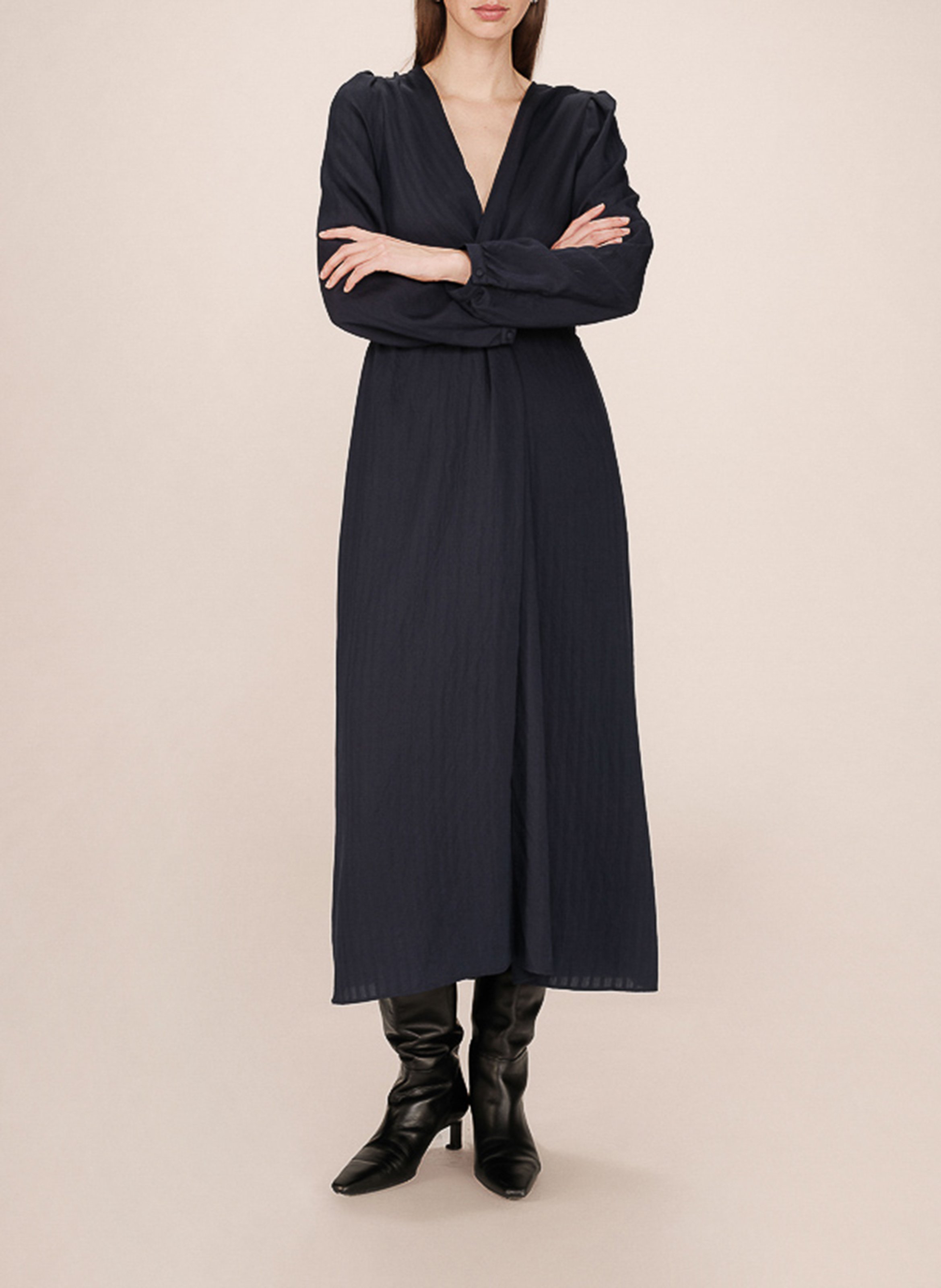 Long V-neck dress with twisted detail GRACE ET MILA