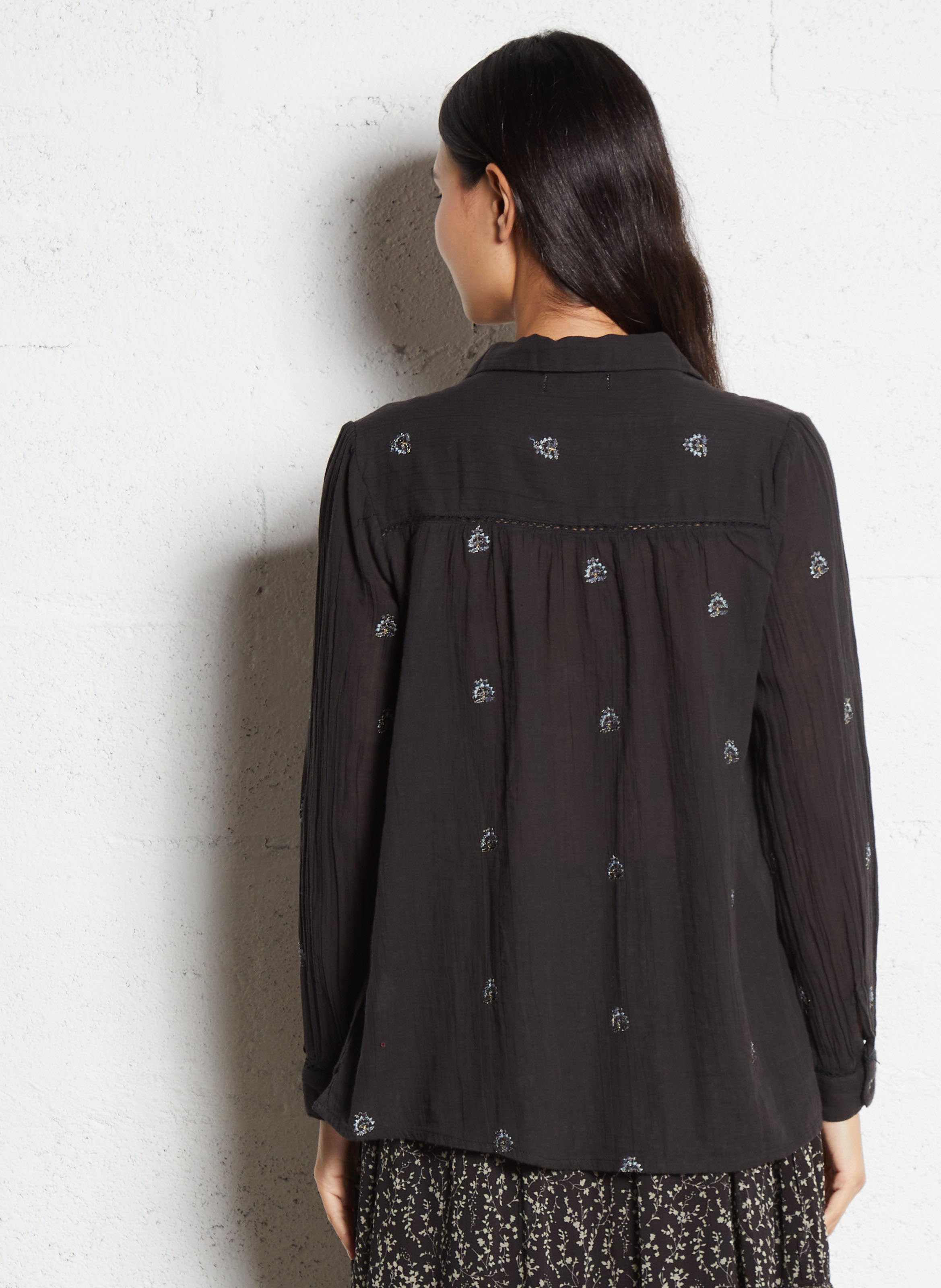 Embroidered classic-collar cotton shirt MAISON HOTEL Black