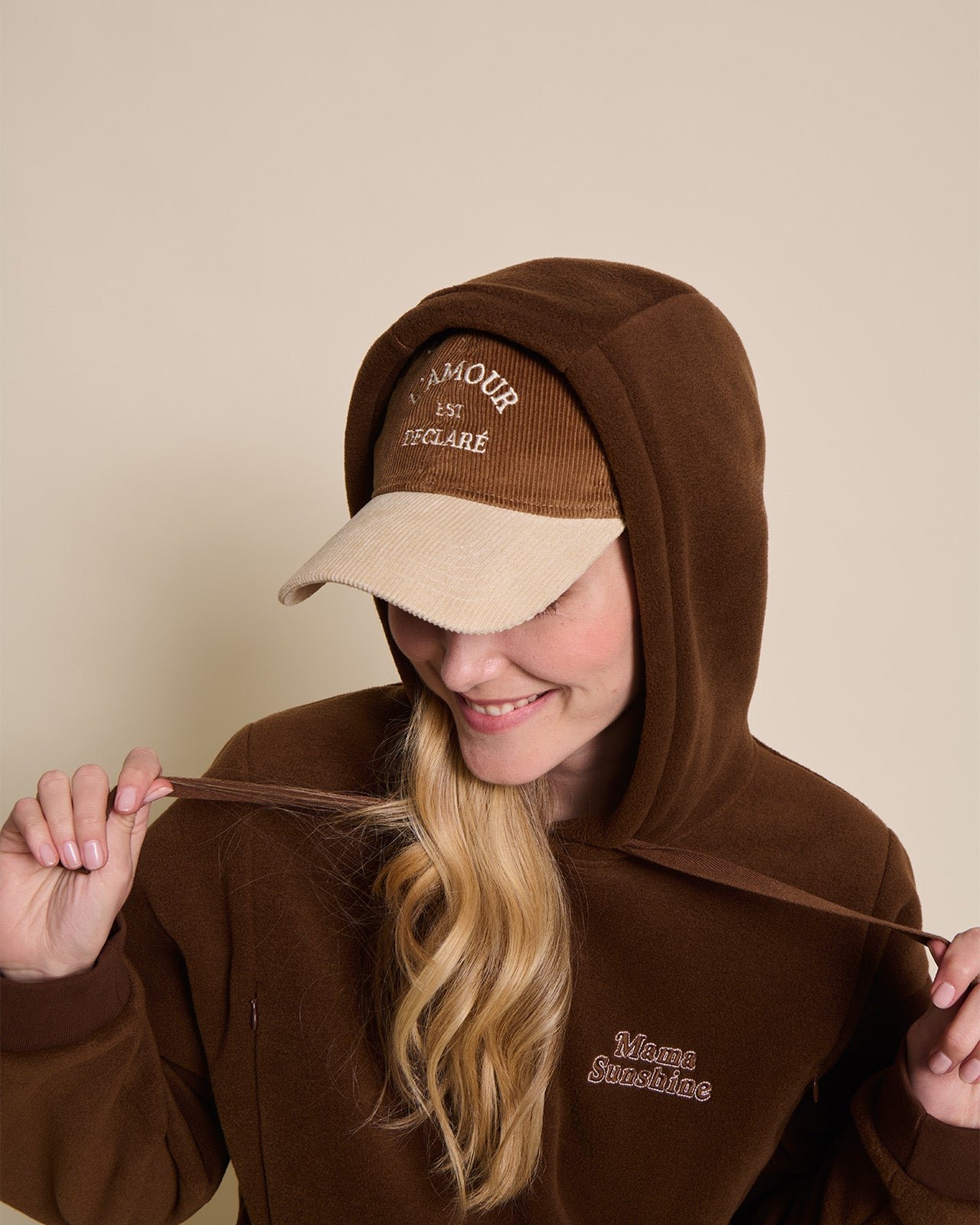 Le hoodie d'allaitement mama sunshine en polaire recyclée EMOI EMOI Marron