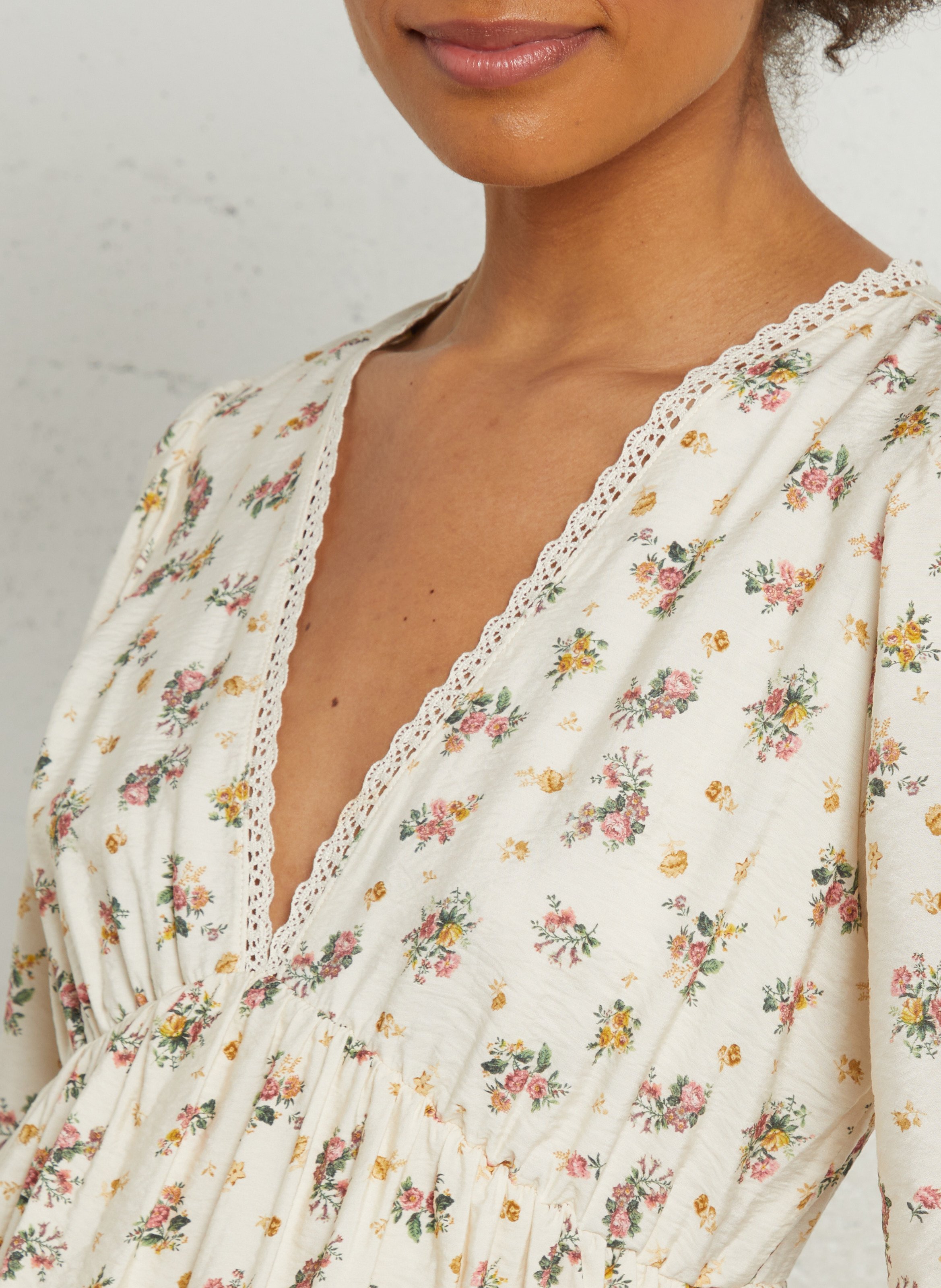 Langes Kleid mit V-Ausschnitt EMILE ET IDA Beige