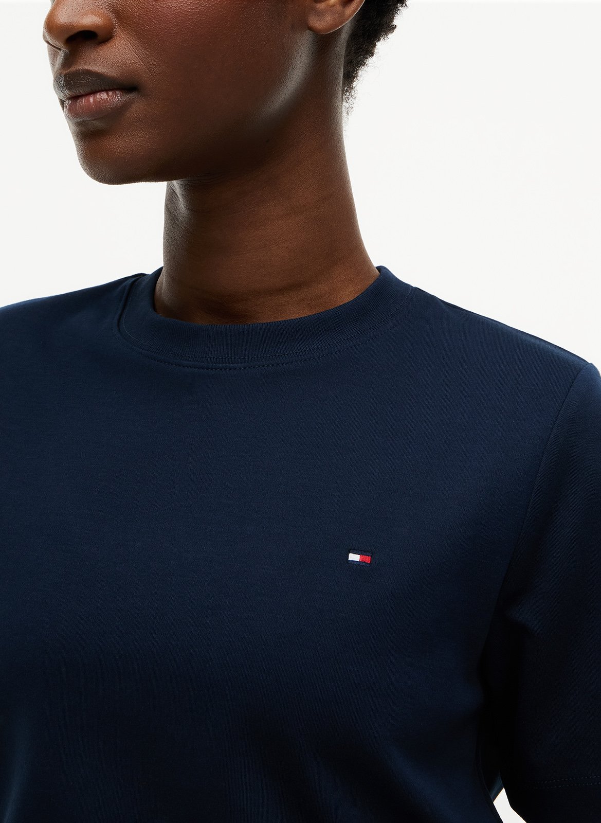 Tee-shirt uni à logo en coton TOMMY HILFIGER Blau