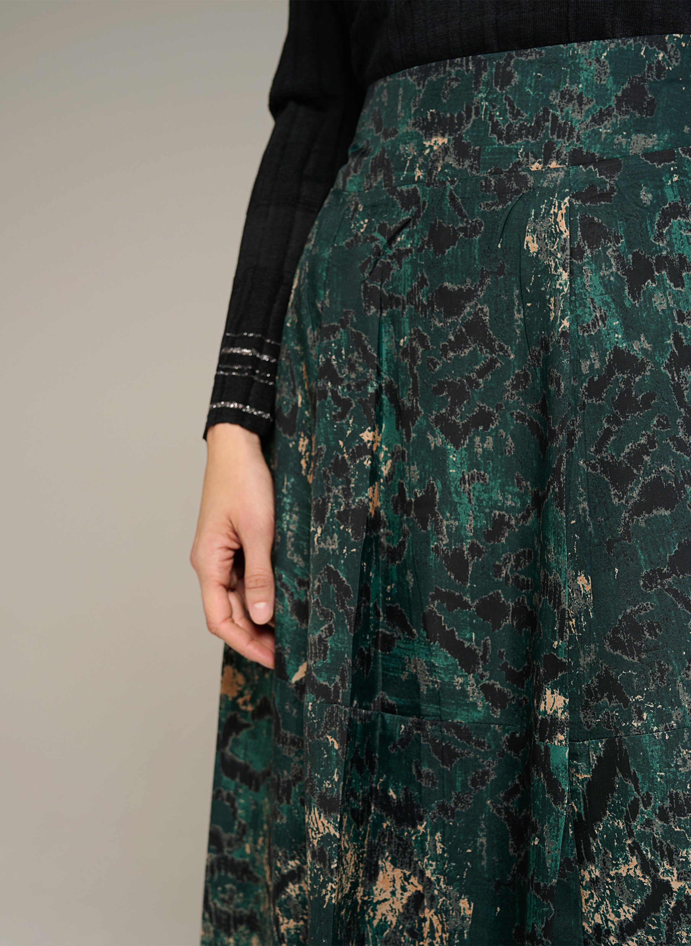 Ausgestellter Midirock mit Print COTELAC Grun