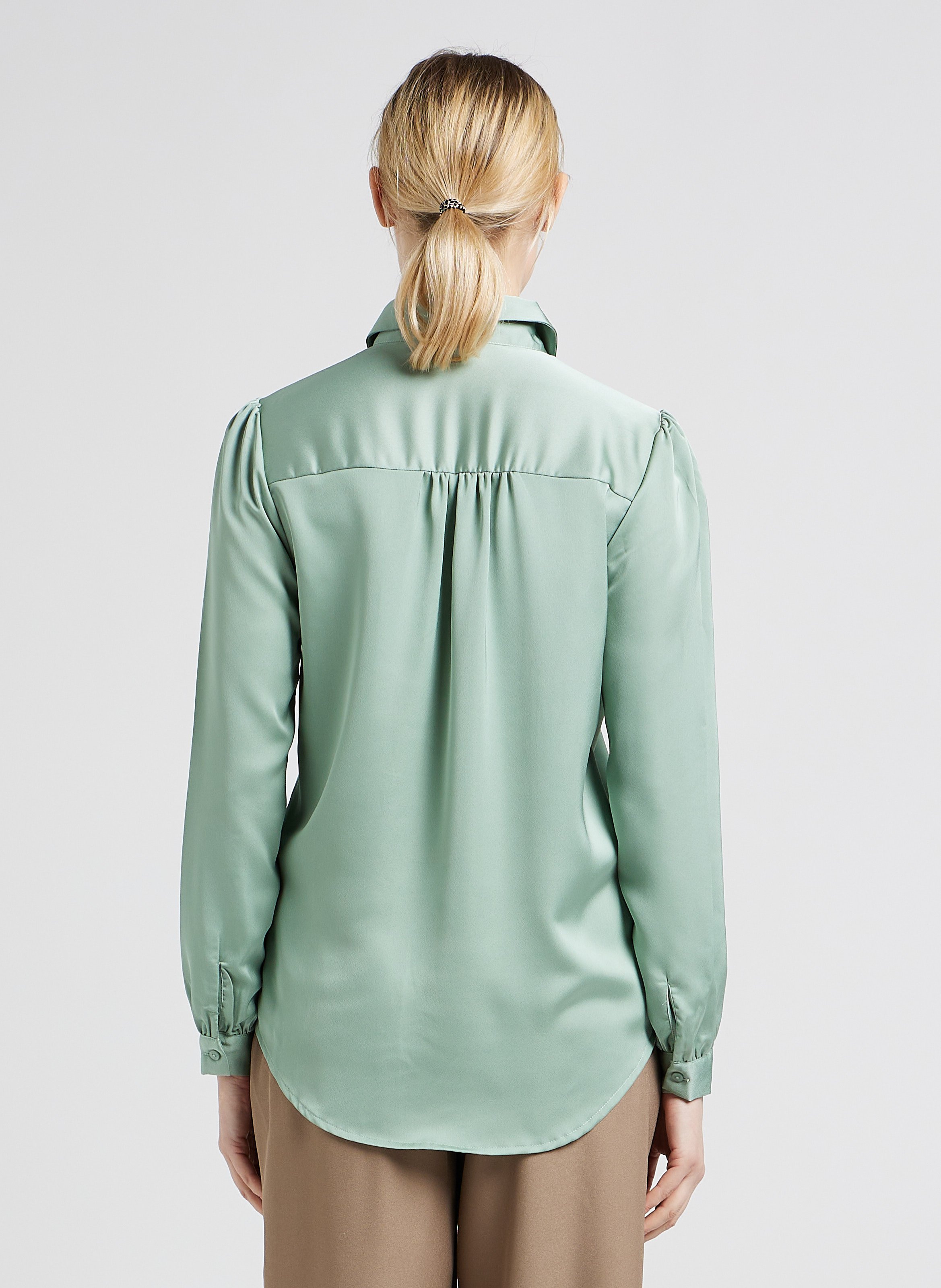 Chemise droite unie satinée VILA Vert