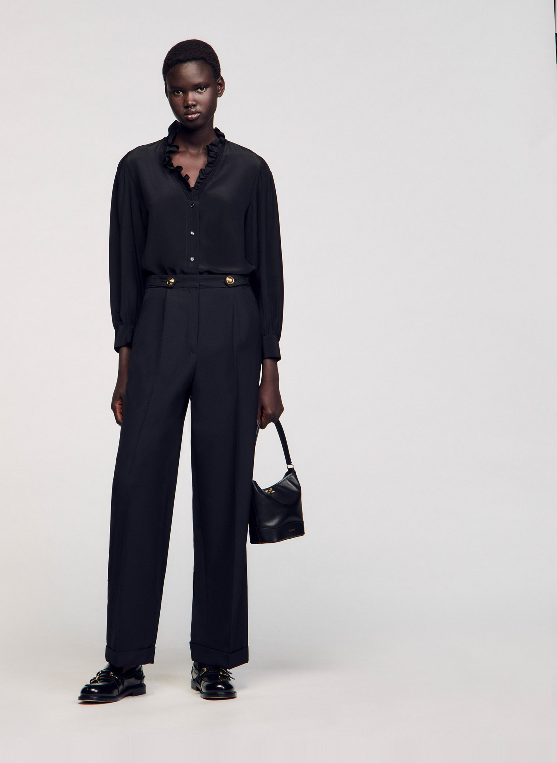 Rechte zijden blouse met V-hals SANDRO Zwart