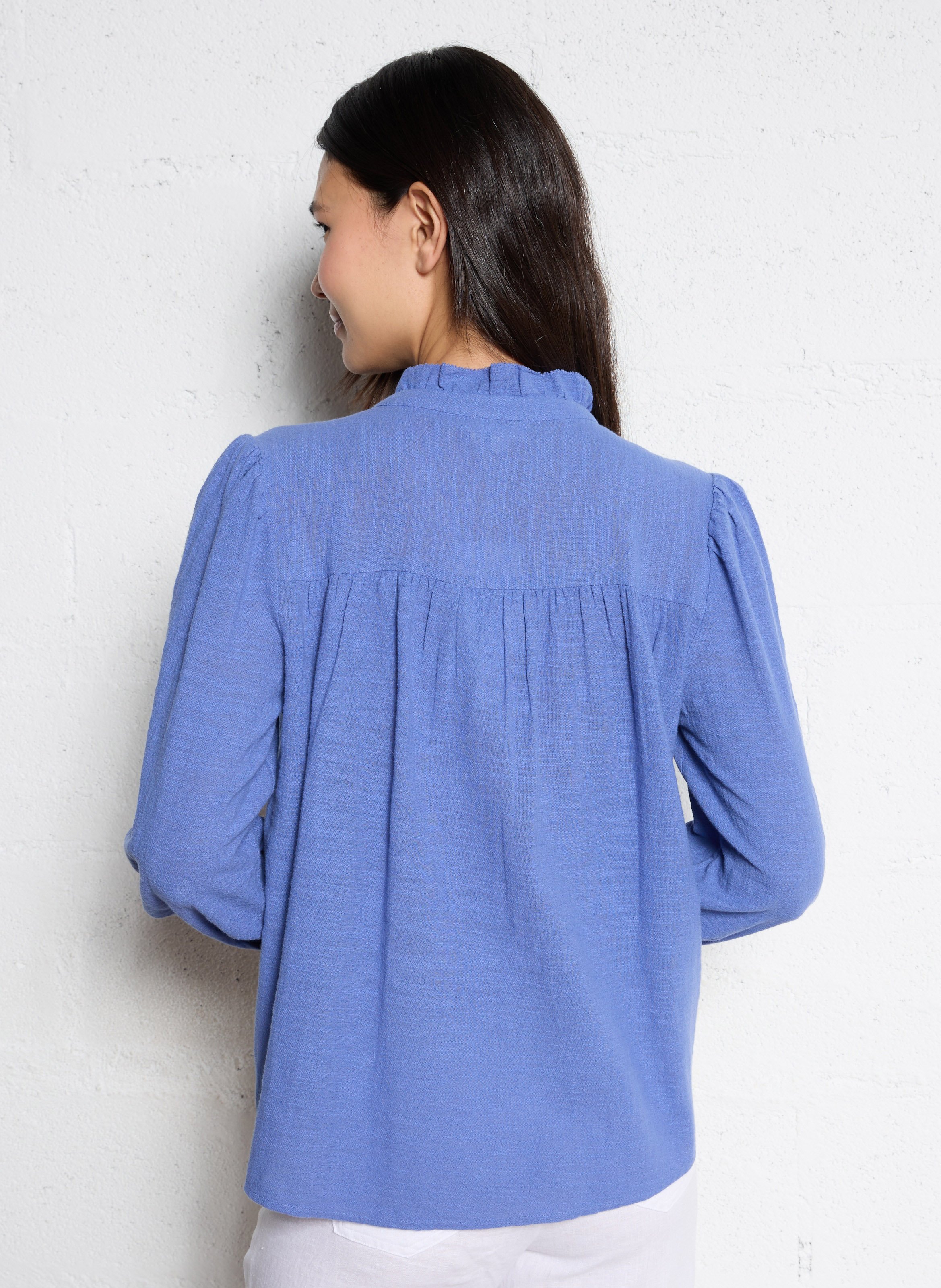 Blouse met opstaande kraag en borduursels MAISON 123 Paars