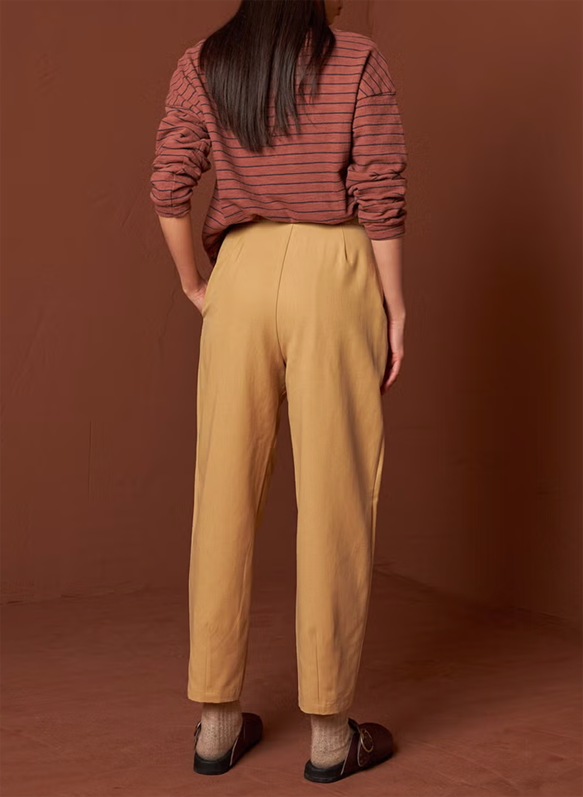 Pull col rond en coton bio  INDI & COLD Marron