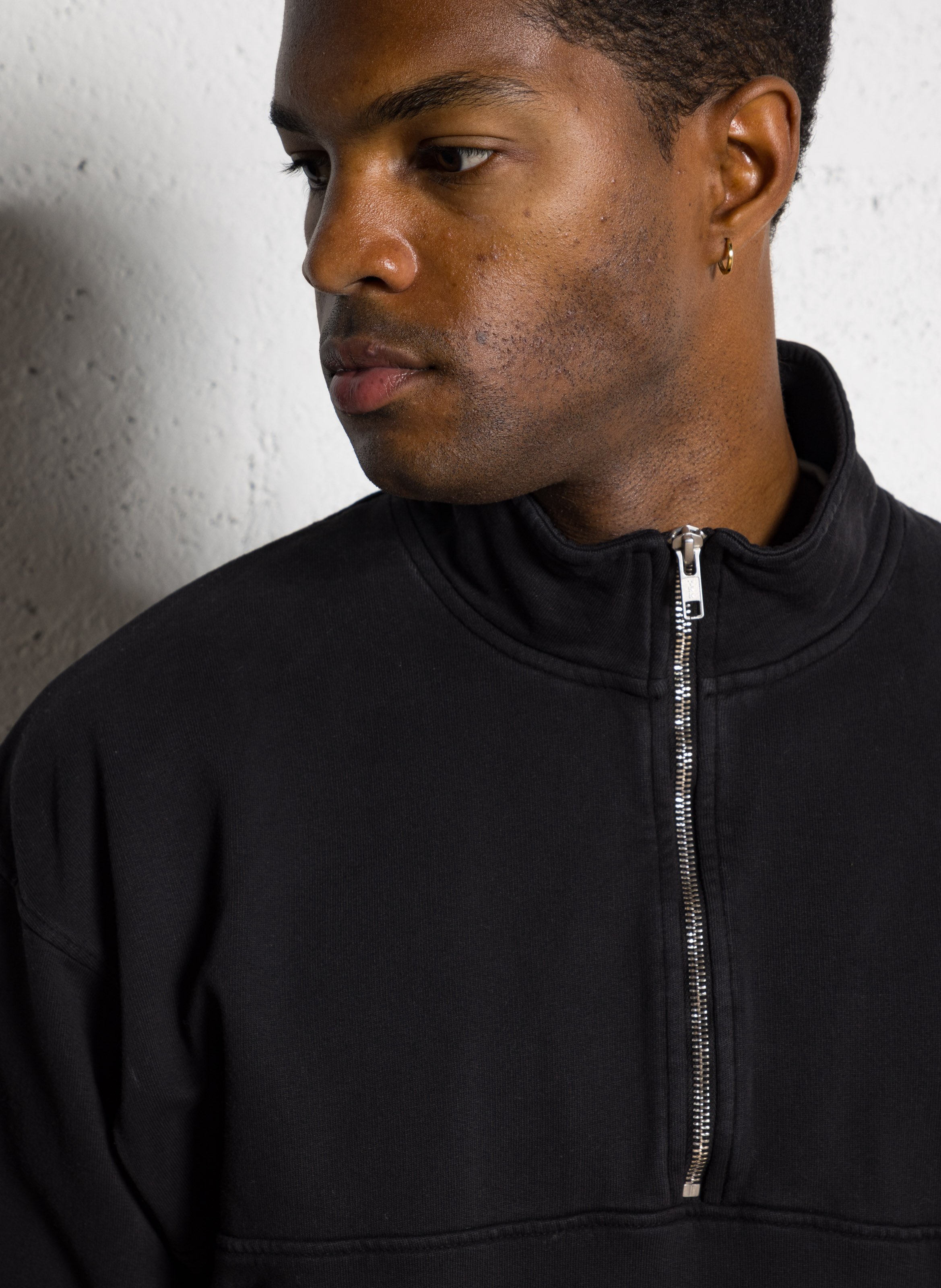 SWEATSHIRT COLORFUL STANDARD Schwarz