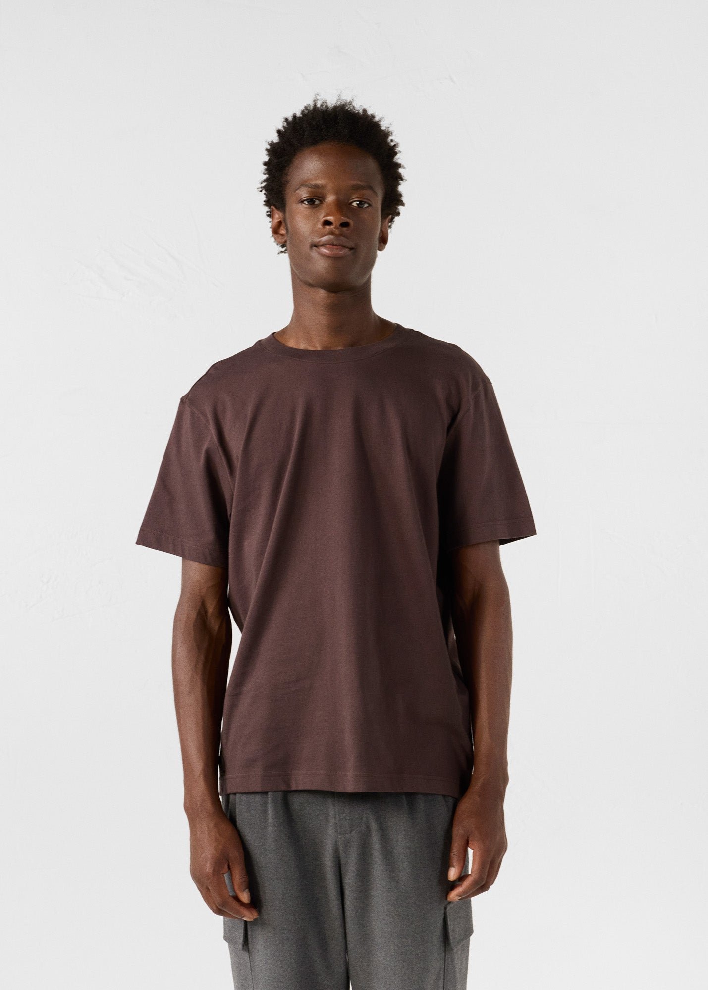Round neck t-shirt in black coffee petro JOTT Brown
