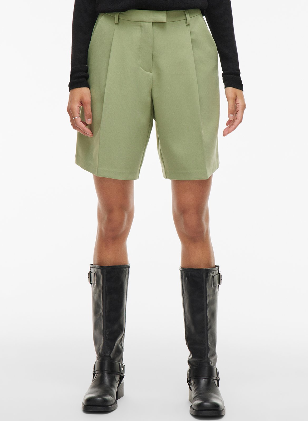 Straight-leg shorts with darts VILA Green