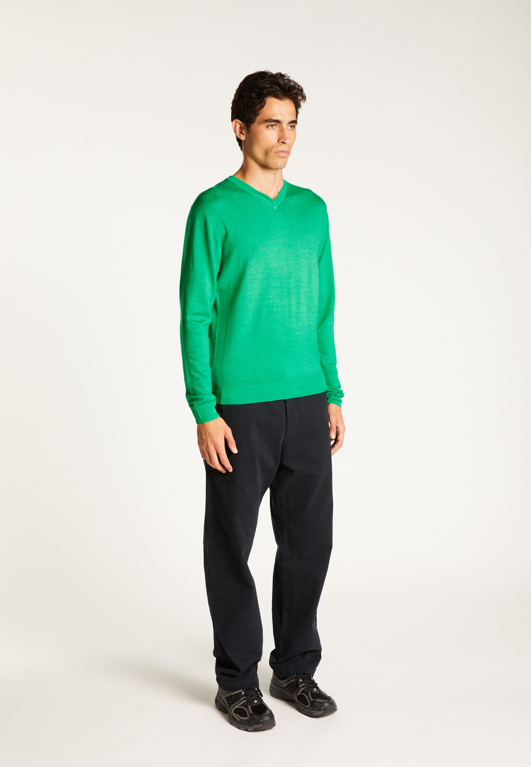 Bunelle wool V-neck sweater MAISON MONTAGUT Green