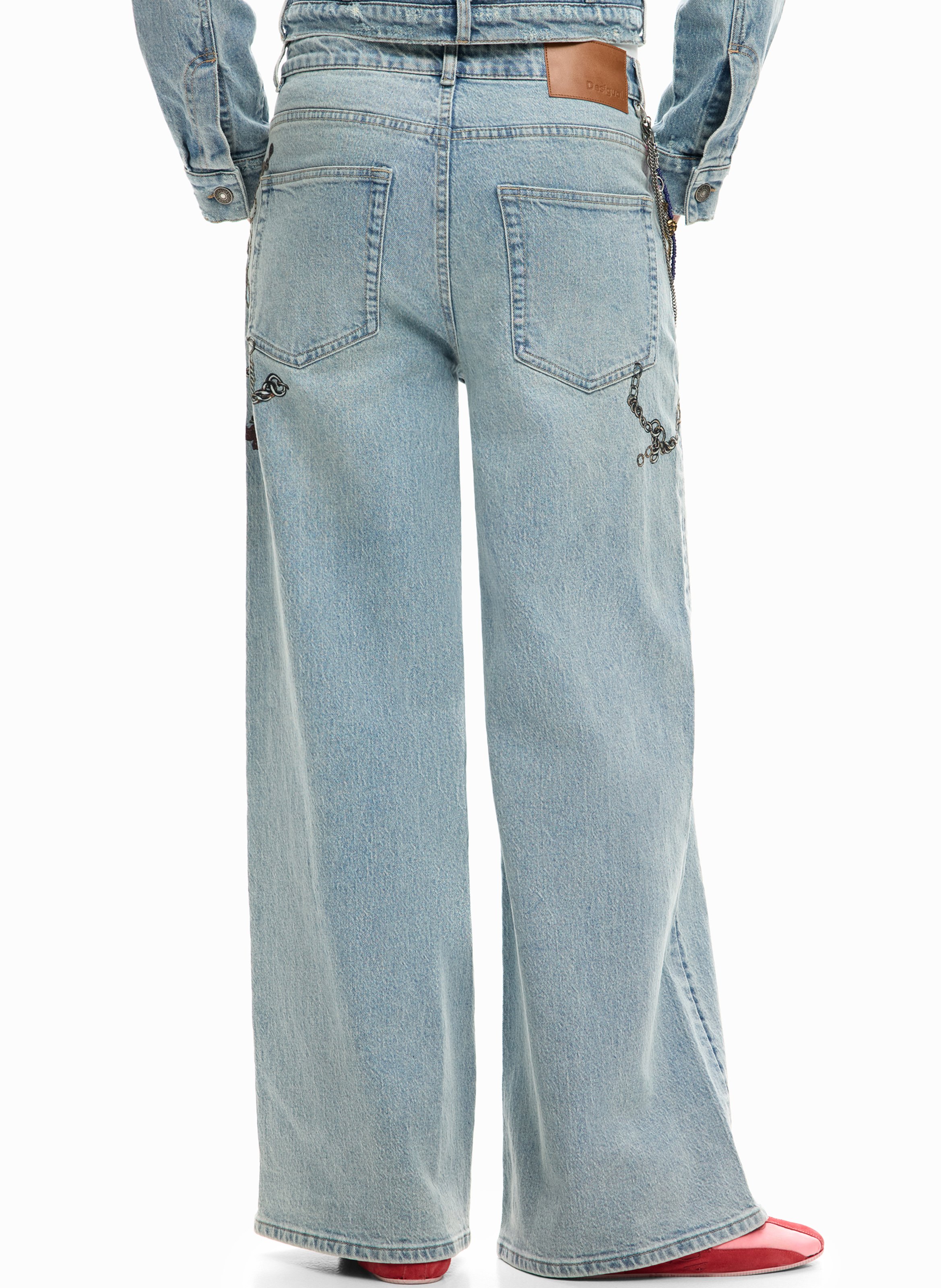 Bedruckte weite Jeans DESIGUAL Blau