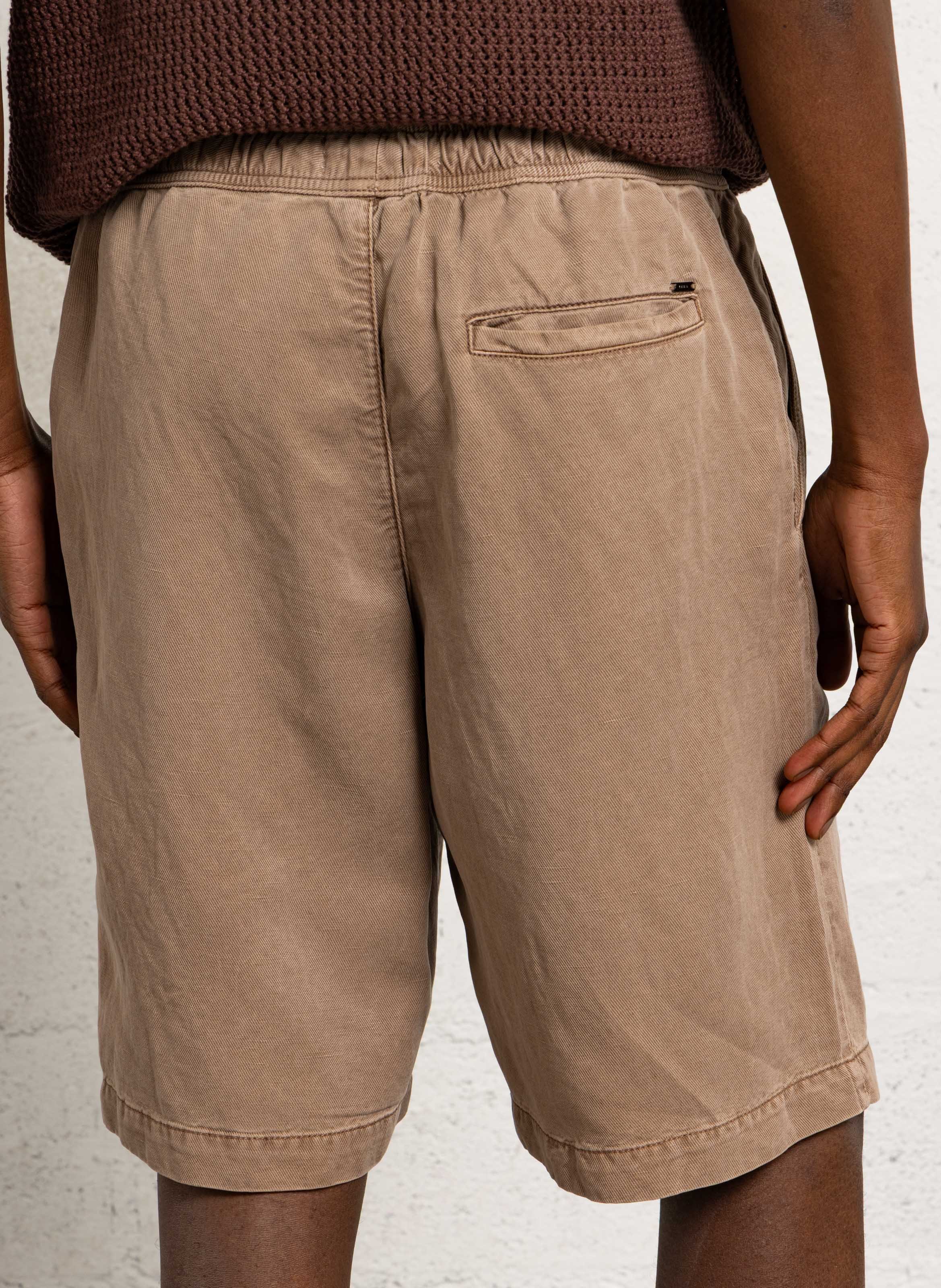 Einfarbige gerade geschnittene Bermuda-Shorts IKKS Braun