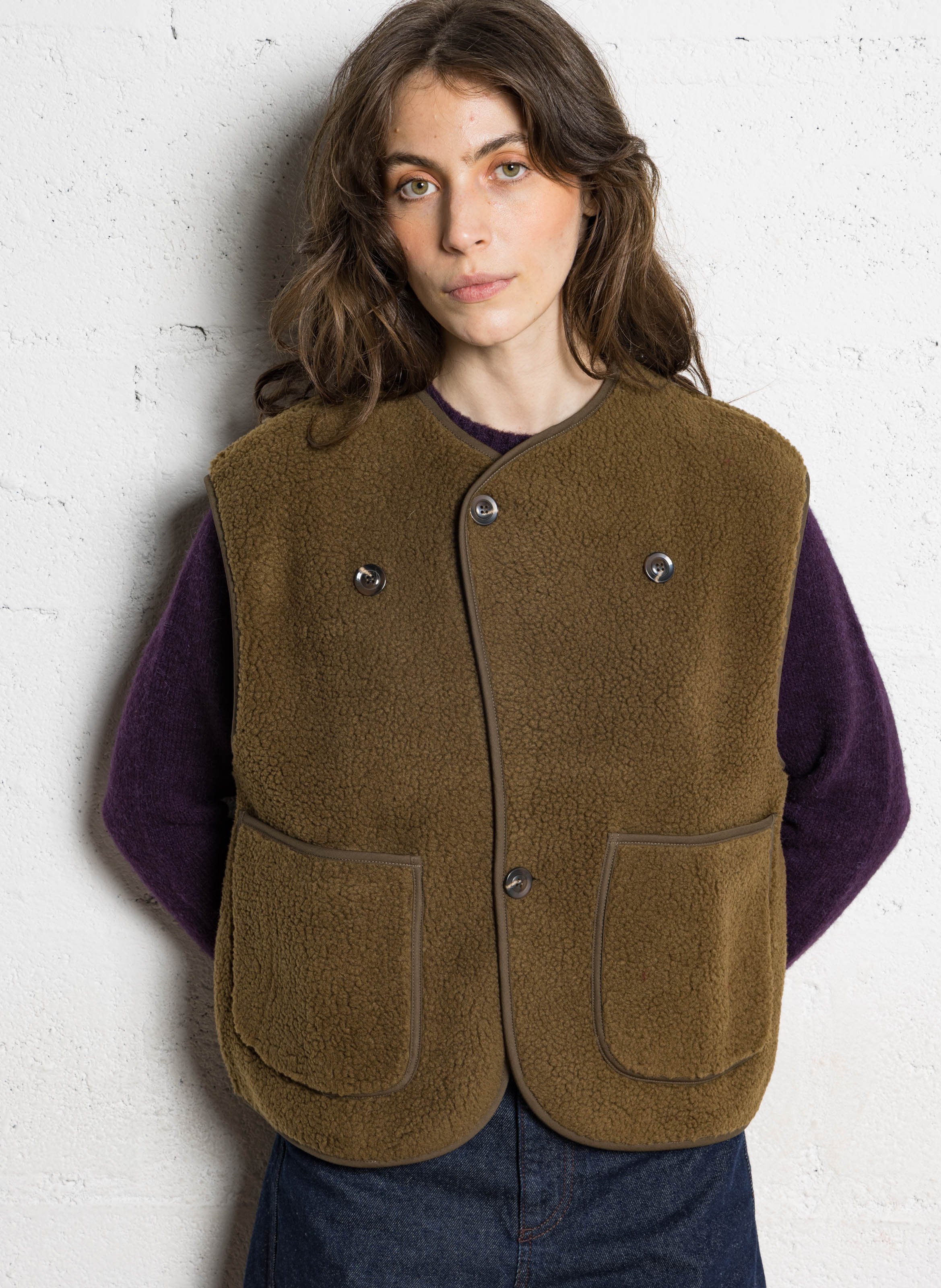 Veste sans manches droite boutonnée SOEUR Kaki