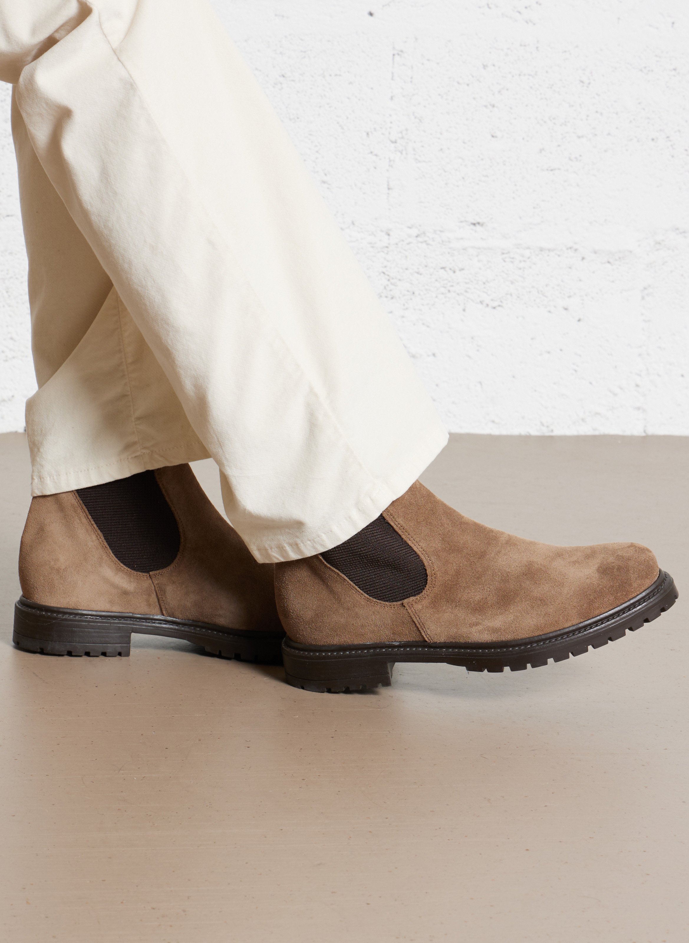 Effen leren enkellaarzen met textuur REQINS Bruin