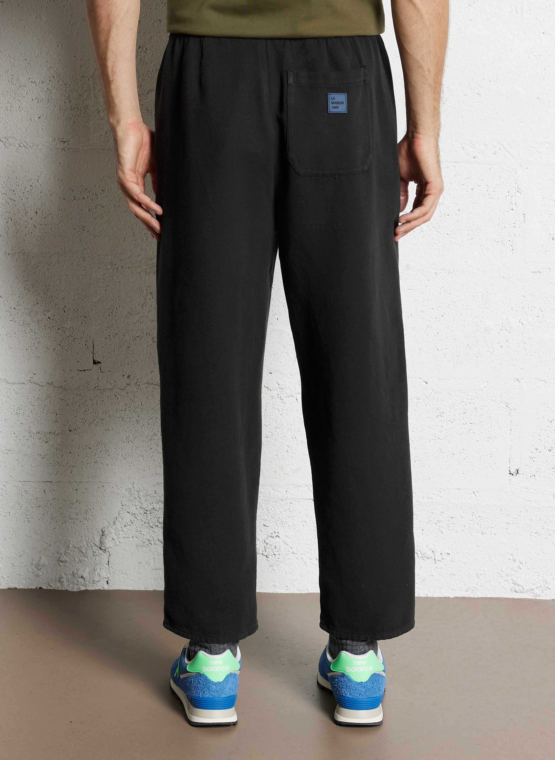 Straight jogging pants with elastic waistband solid color AMERICAN VINTAGE Black