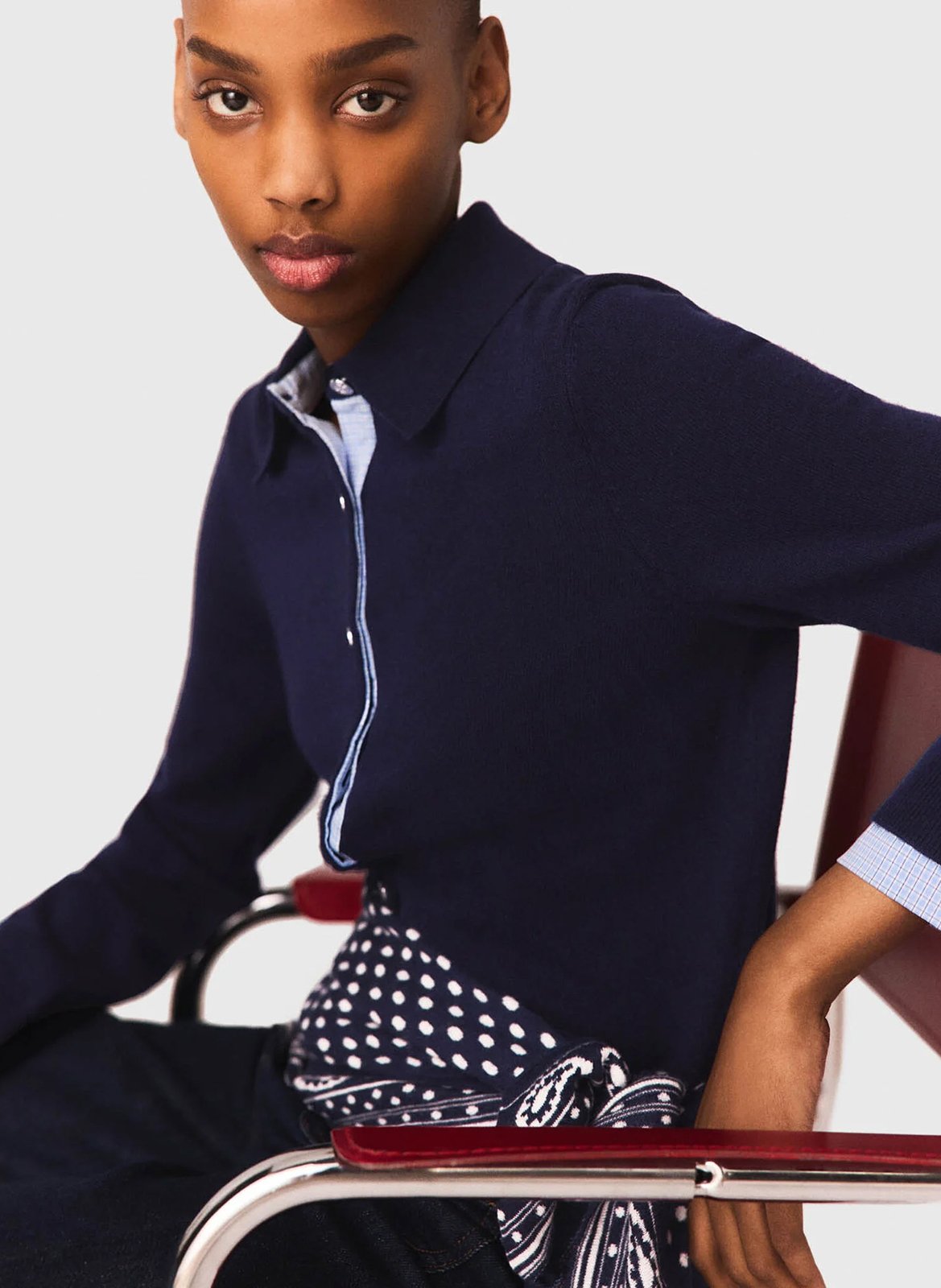 Rechte cardigan met klassieke kraag van wol en kasjmier. MAJE Blauw