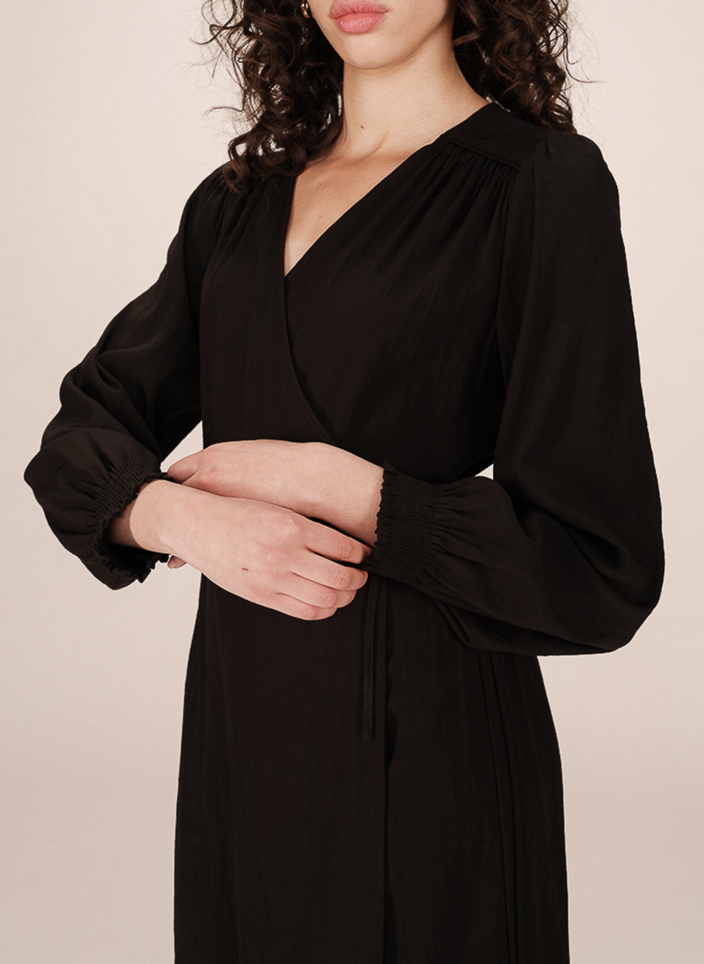 Flowy wrap maxi dress GRACE ET MILA Black