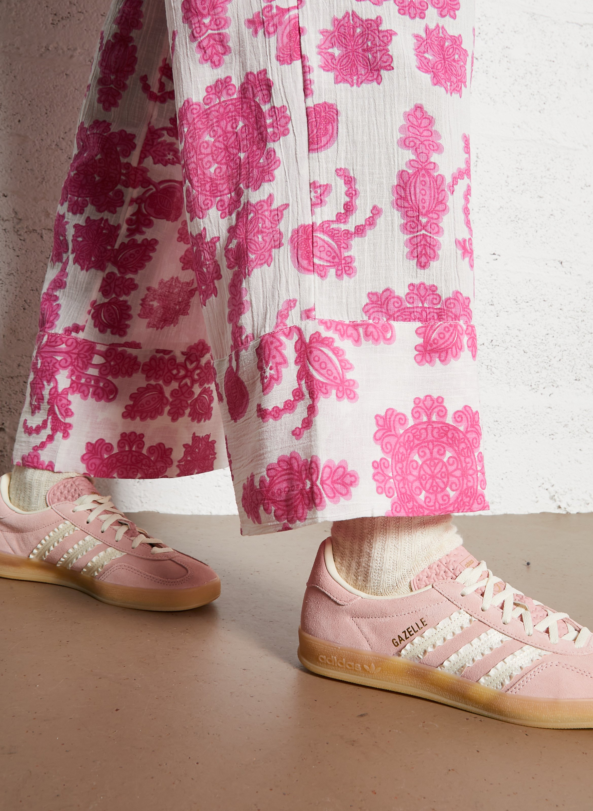 Baskets basses en cuir ADIDAS Rose