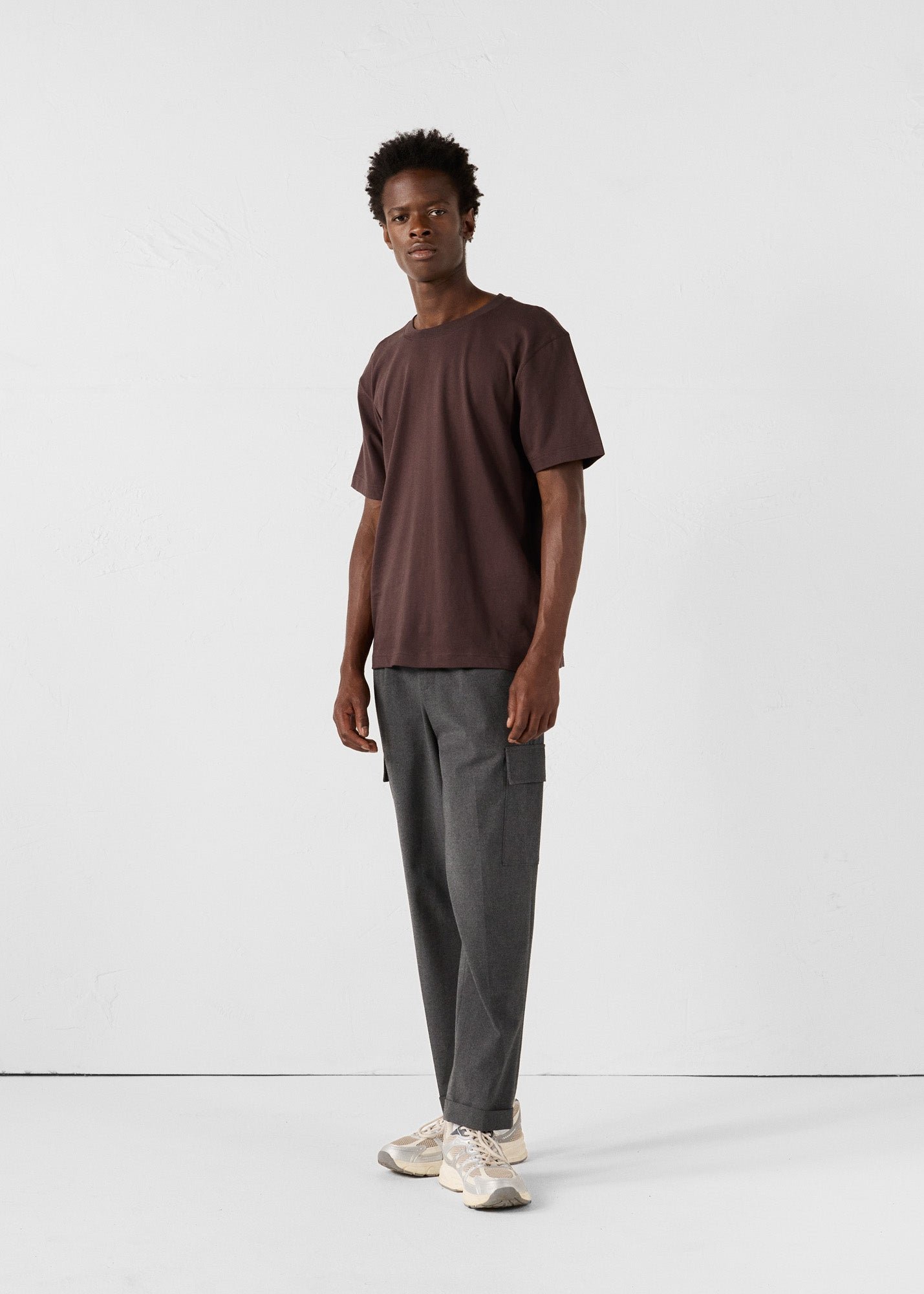 Round neck t-shirt in black coffee petro JOTT Brown