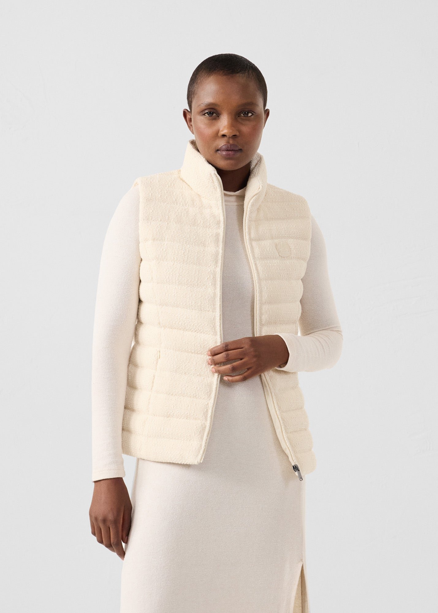 Salla sleeveless puffer jacket JOTT White