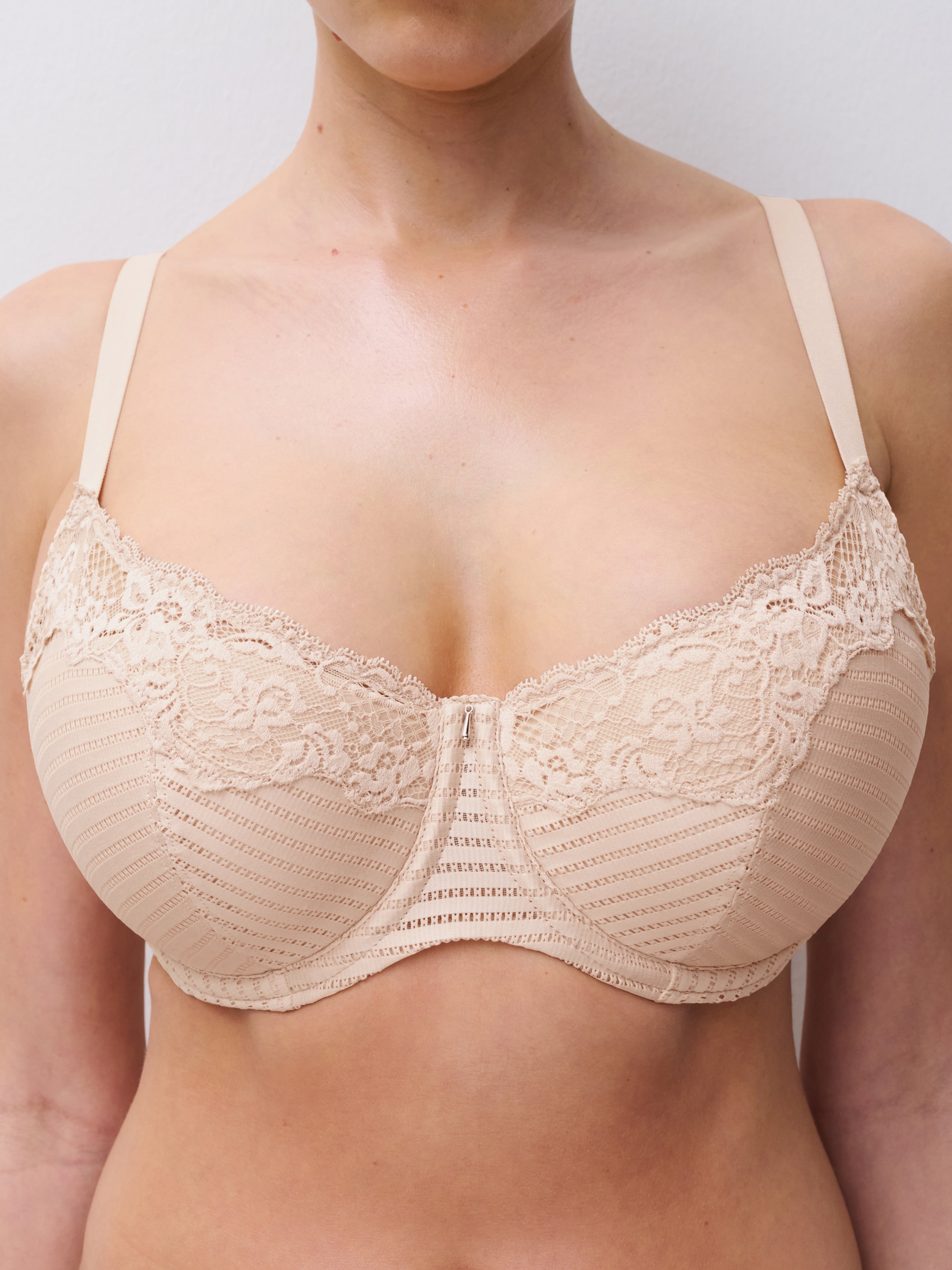 Molded lace balconette bra CHANTELLE Beige