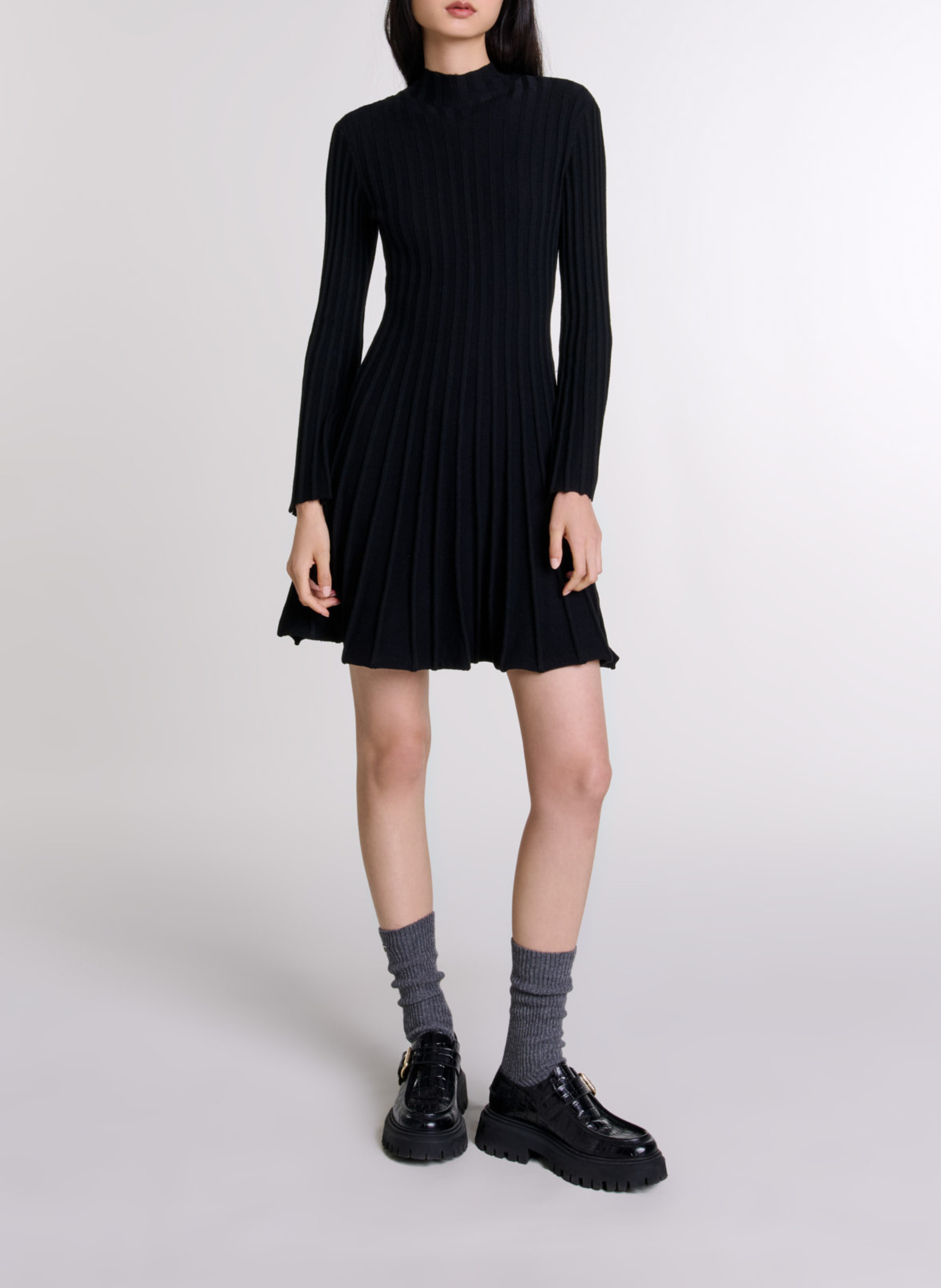 Korte jurk met ronde hals MAJE Zwart