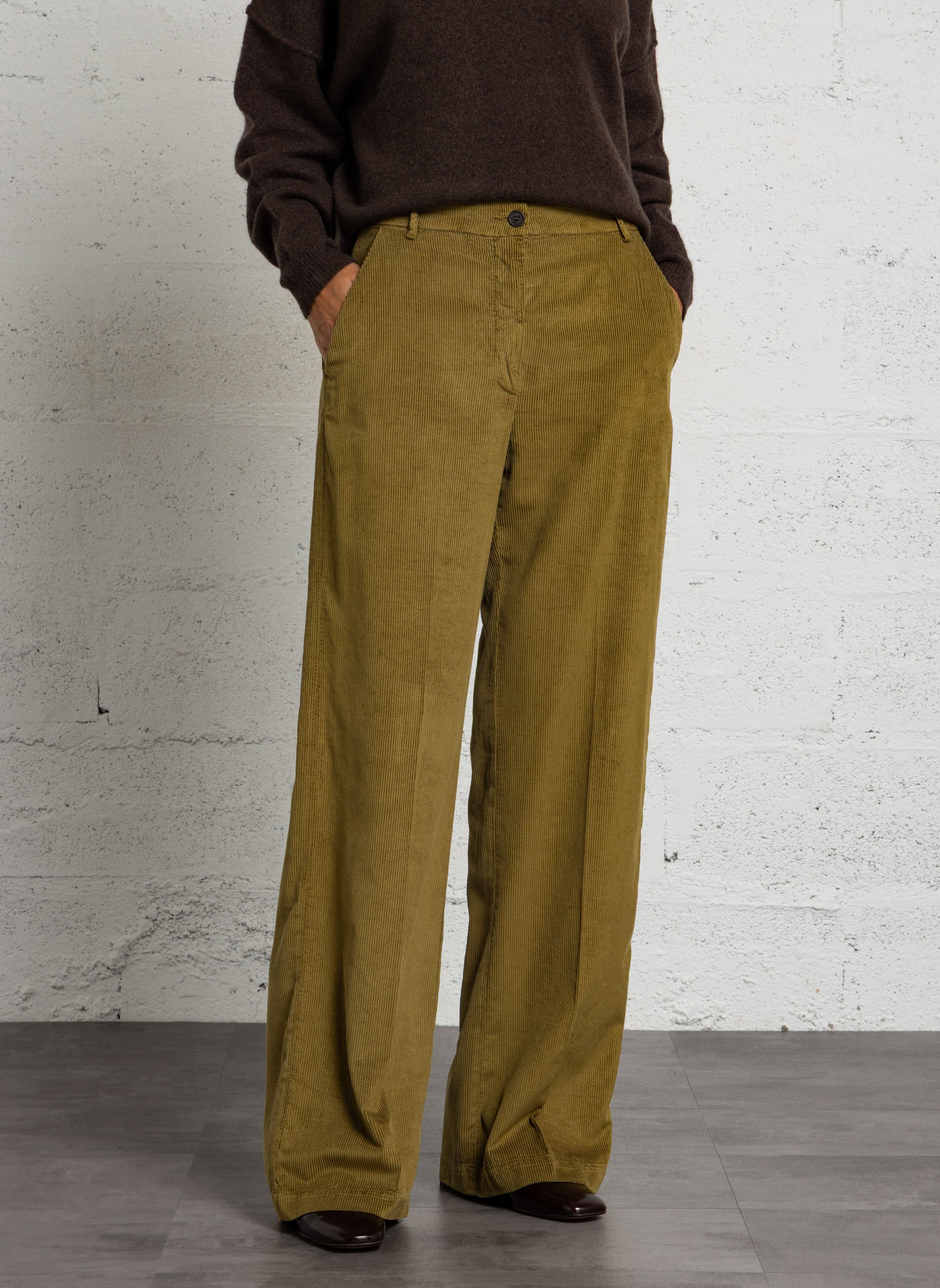 Pantalon large en velours côtelé HARTFORD Vert