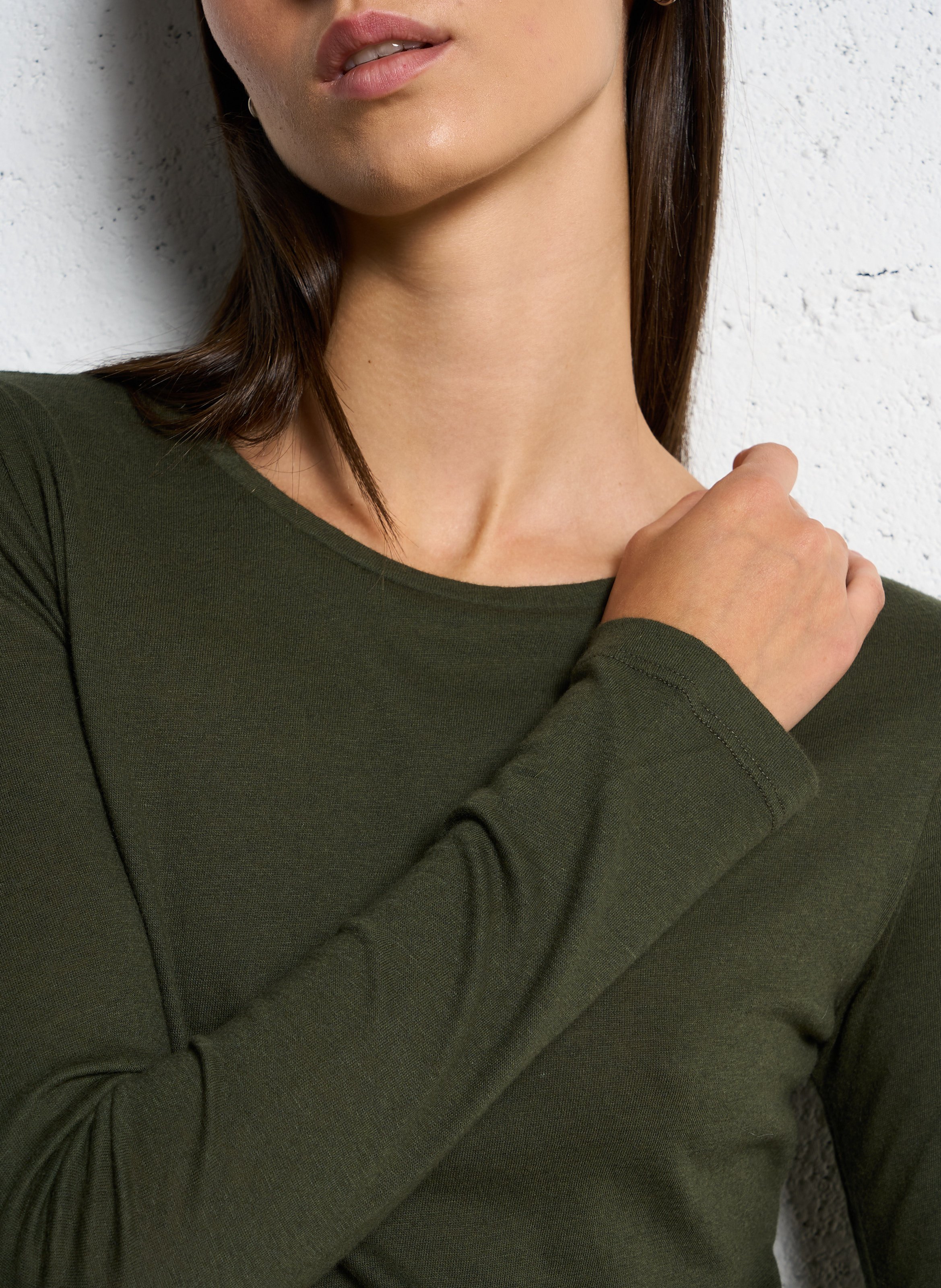 Tee-shirt col rond en coton et cachemire mélangé MAJESTIC FILATURES Vert